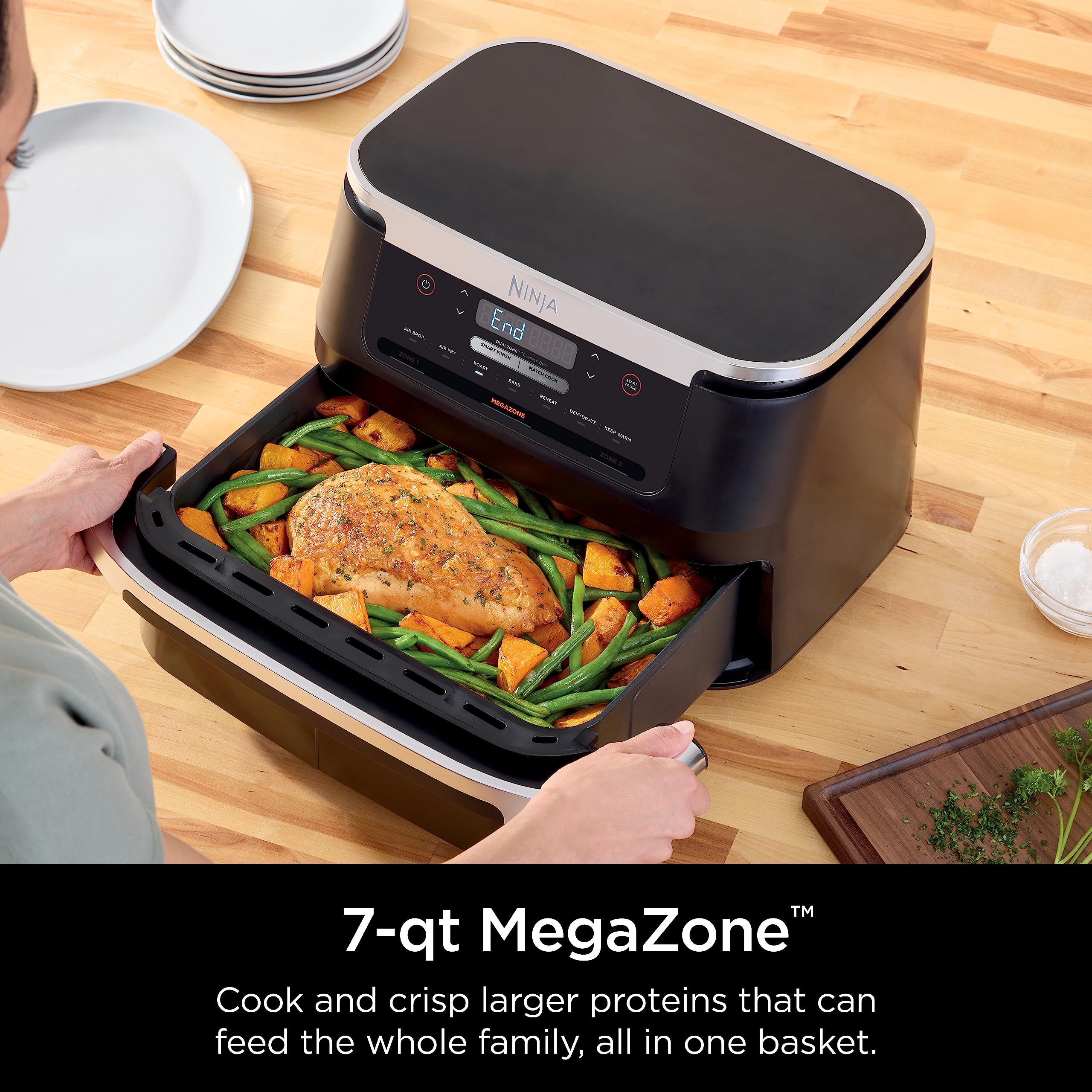 Ninja DZ071 Foodi 6-in-1 DualZone Air Fryer - 7QT Large Capacity, Smart Finish Technology - Air Fry, Bake, Roast - Perfect for Family Dinners, Meal Prep & Healthy Cooking (Renewed, Black)