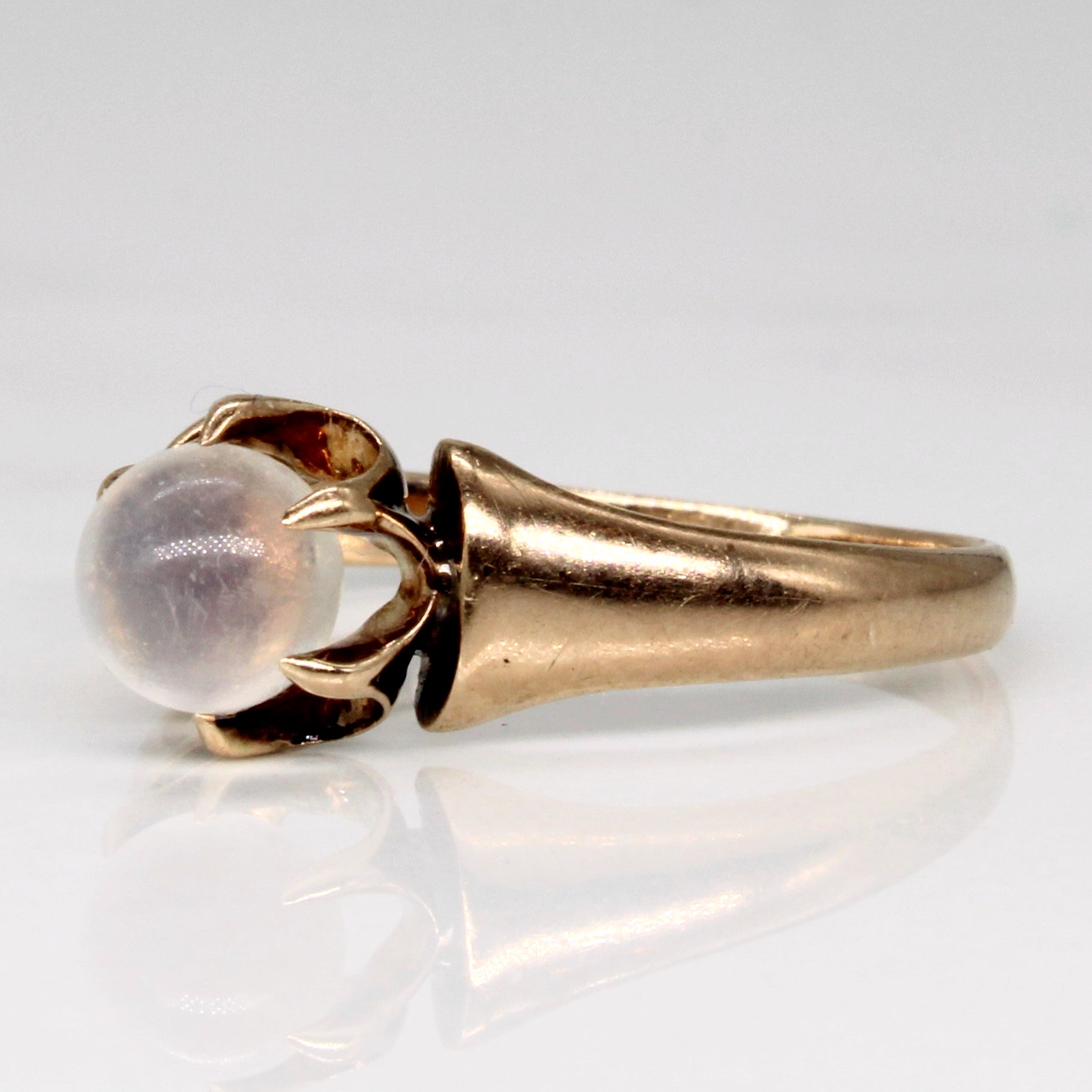 Edwardian Belcher Set Moonstone Sceptre Ring - 1.20ct Vintage Jewelry - Size 6.75 - Elegant Antique Engagement Ring for Women - Perfect for Weddings, Anniversaries & Special Occasions