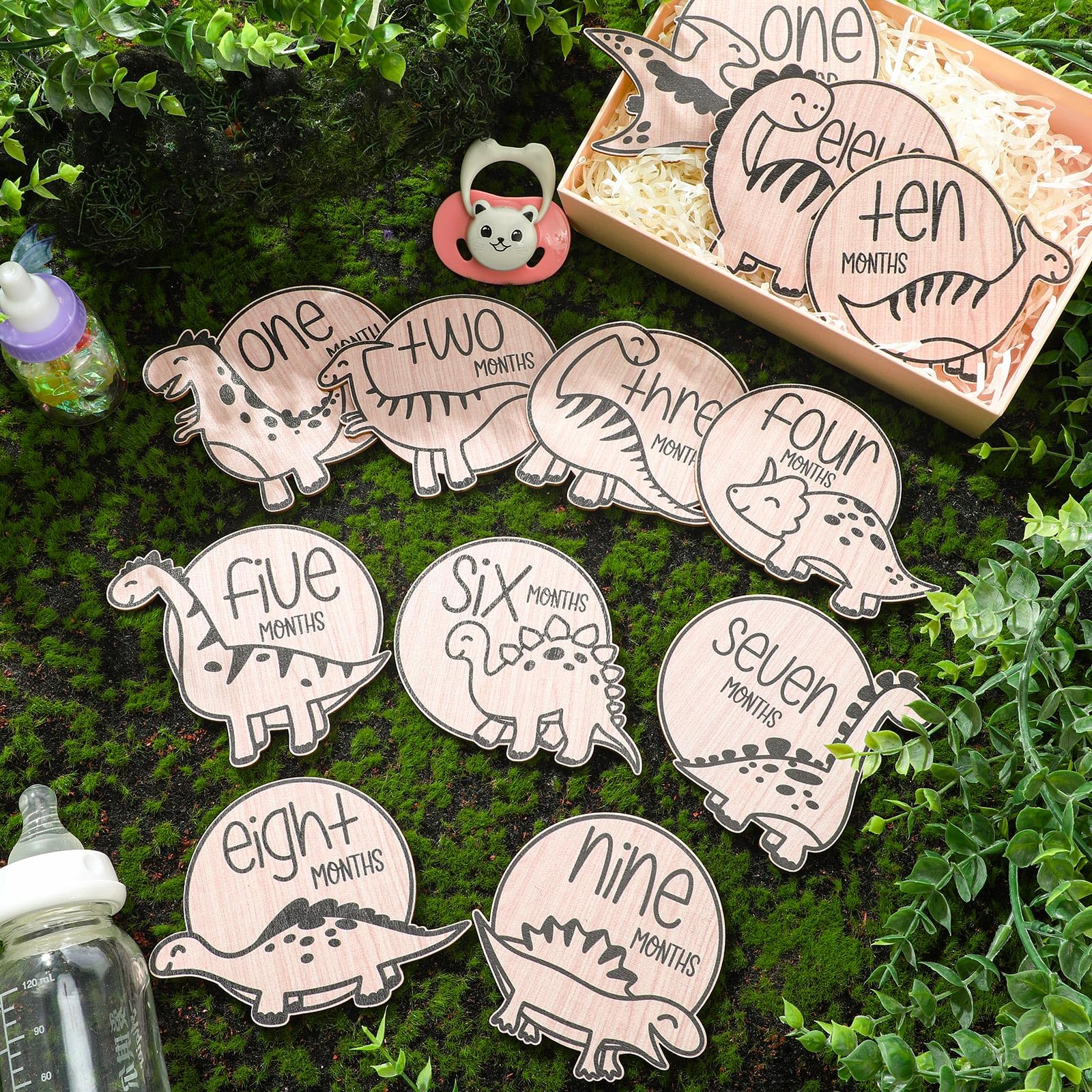 Wesiti 12 Pcs Wooden Baby Milestone Cards with Linen Bag - Monthly Growth Tracker Discs for Newborn Photography, Pregnancy Announcement & Baby Shower Gifts (Dinosaur Theme) - Perfect for Capturing Precious Moments & Creating Lasting Memories
