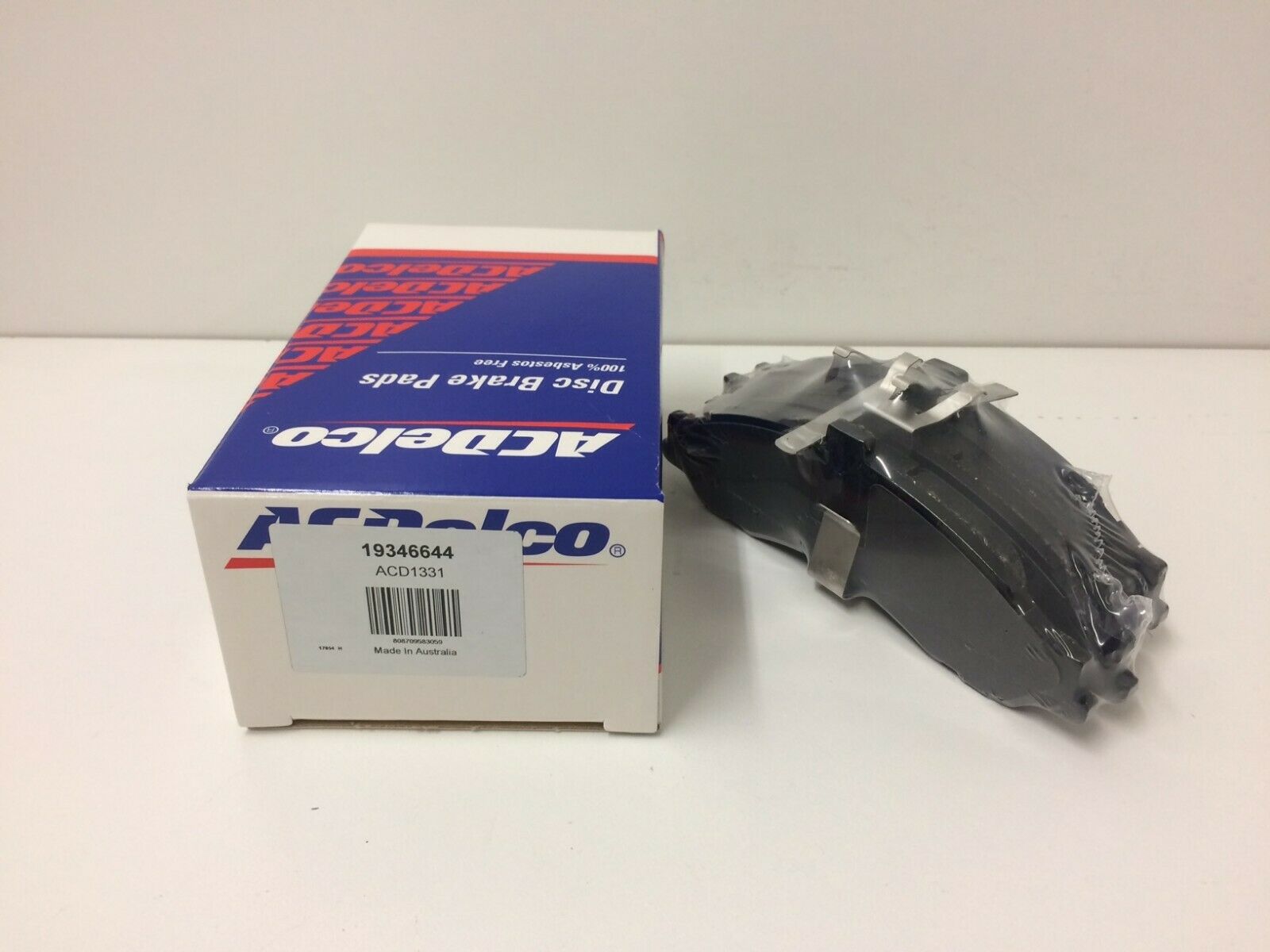AC Delco ACD1331 Brake Pads Front Set for Holden Commodore VT VX VY VZ - High Performance Braking for Daily Commuting & Highway Driving