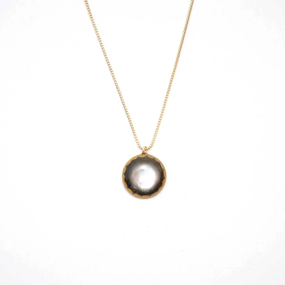 Handcrafted Japanese Maki-e Urushi Lacquer Pendant Necklace with Black Lip Oyster Pearl Shell - Traditional Frame Design Jewelry for Women - Perfect for Weddings, Parties & Special Occasions