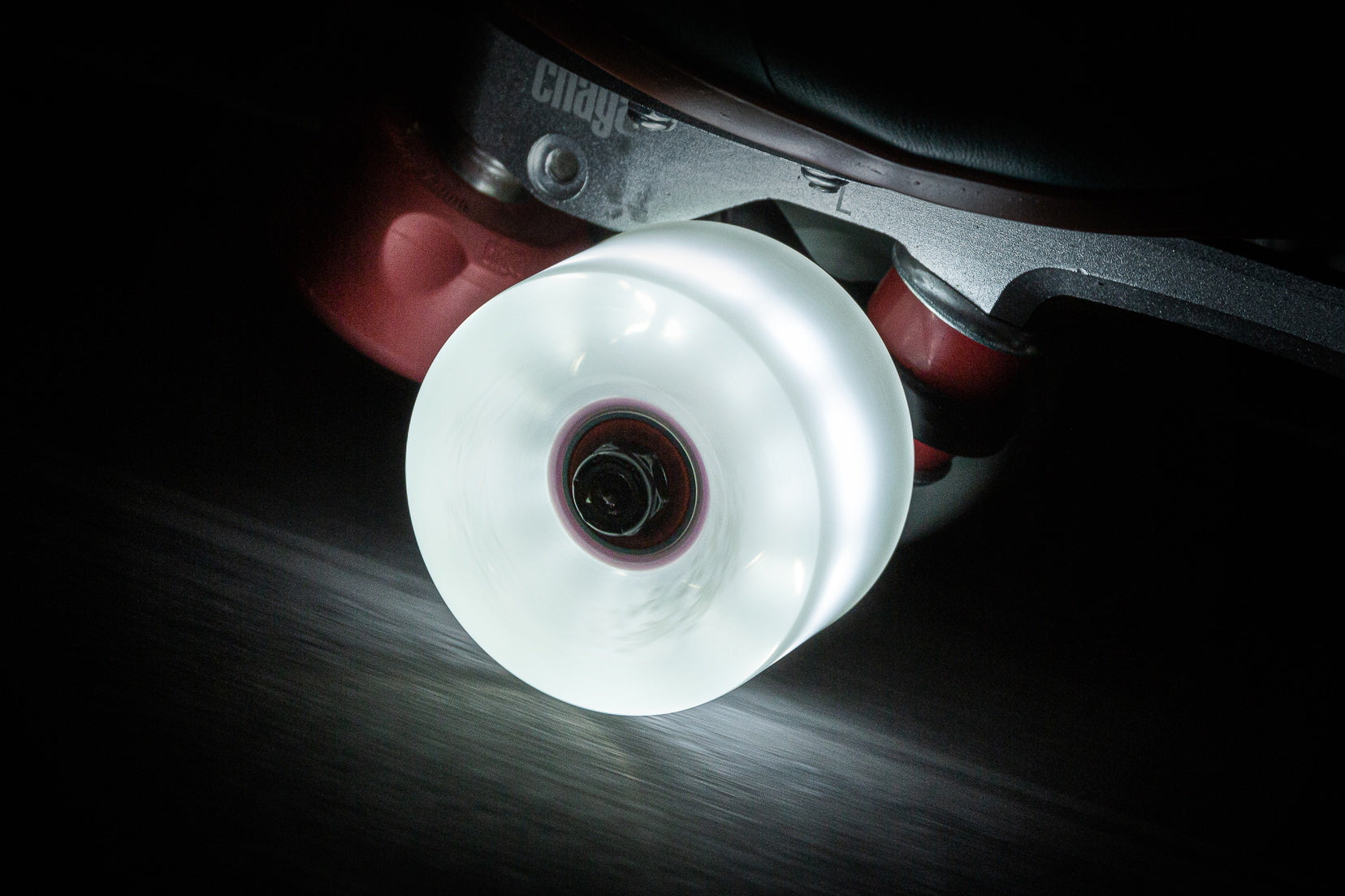 Chaya Neons LED Outdoor Wheels 65mm 78a 4 Pack - Glow in The Dark Skateboard Wheels for Night Skating, Longboard & Roller Skates - Perfect for Outdoor Cruising, Street Skating & Nighttime Safety