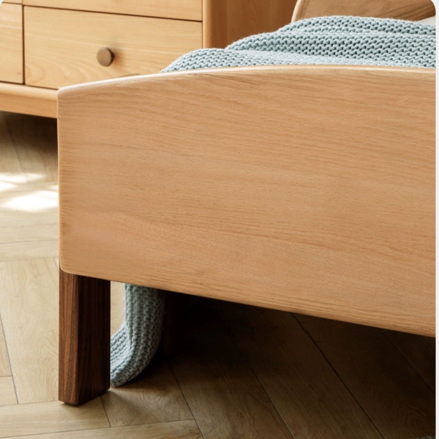 Expandable Solid Oak & Beech Wood Toddler Bed – Adjustable from 57in (145cm) to 80.7in (205cm) – Perfect for Growing Kids & Small Bedrooms