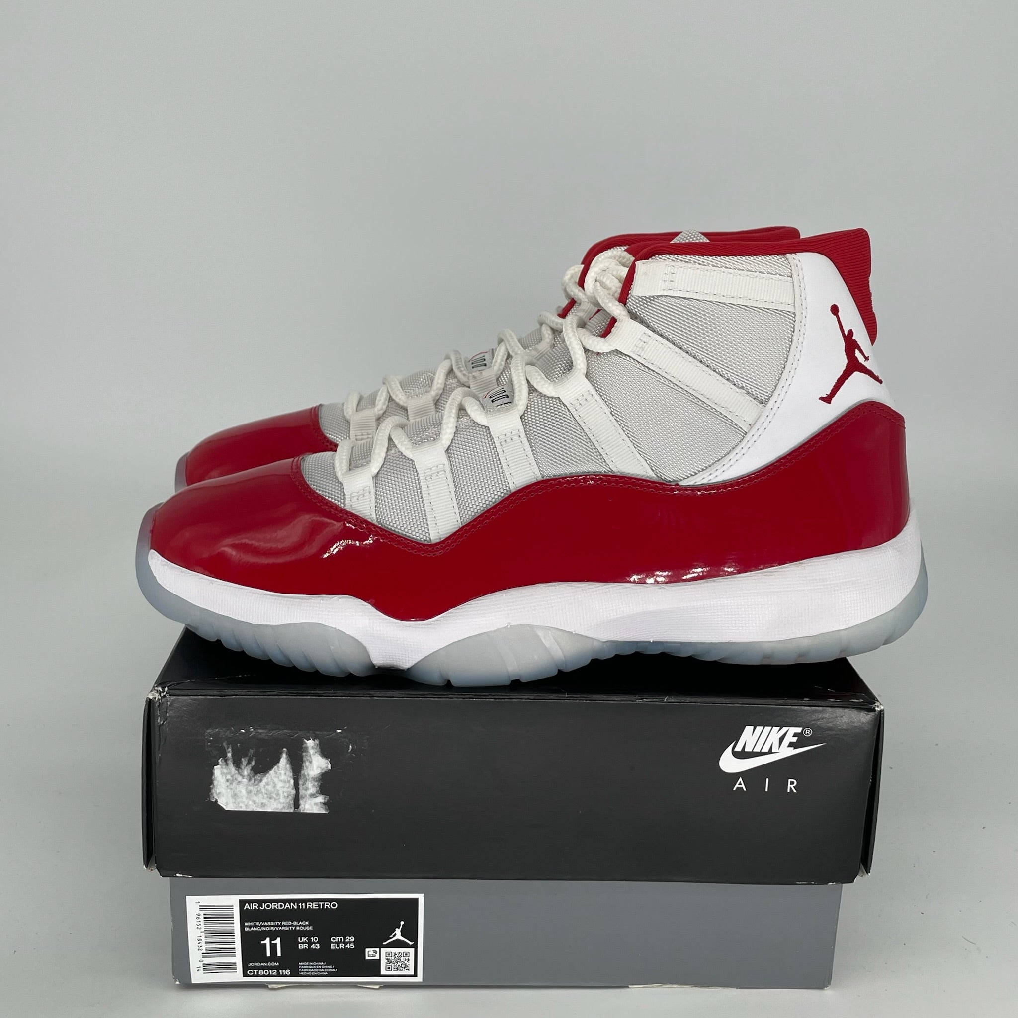 AIR JORDAN 11 Retro 