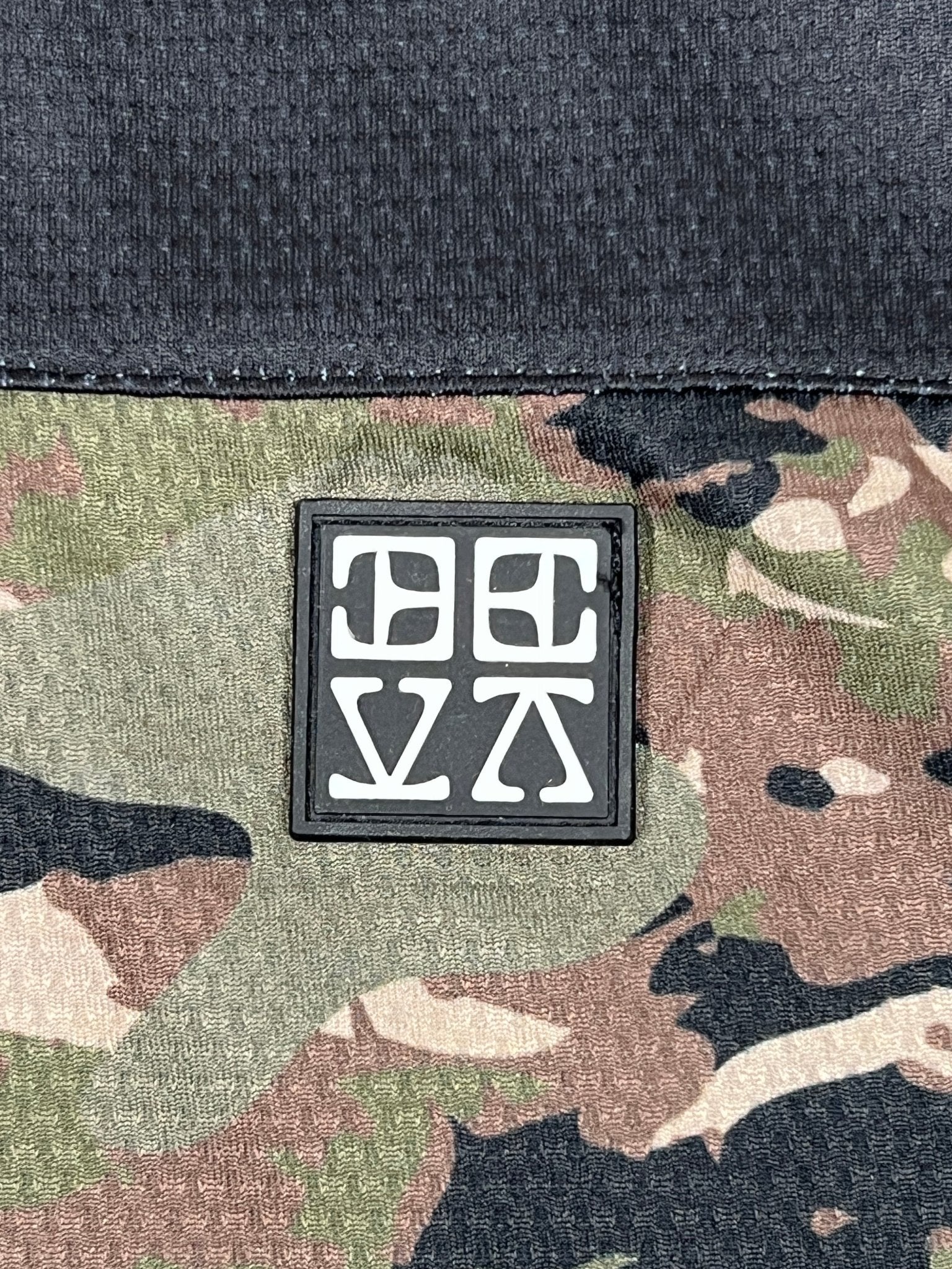 Deva'States Ballistic Short Sleeve Mesh Jersey Top - Camouflage Print for Outdoor Sports & Fitness Activities
