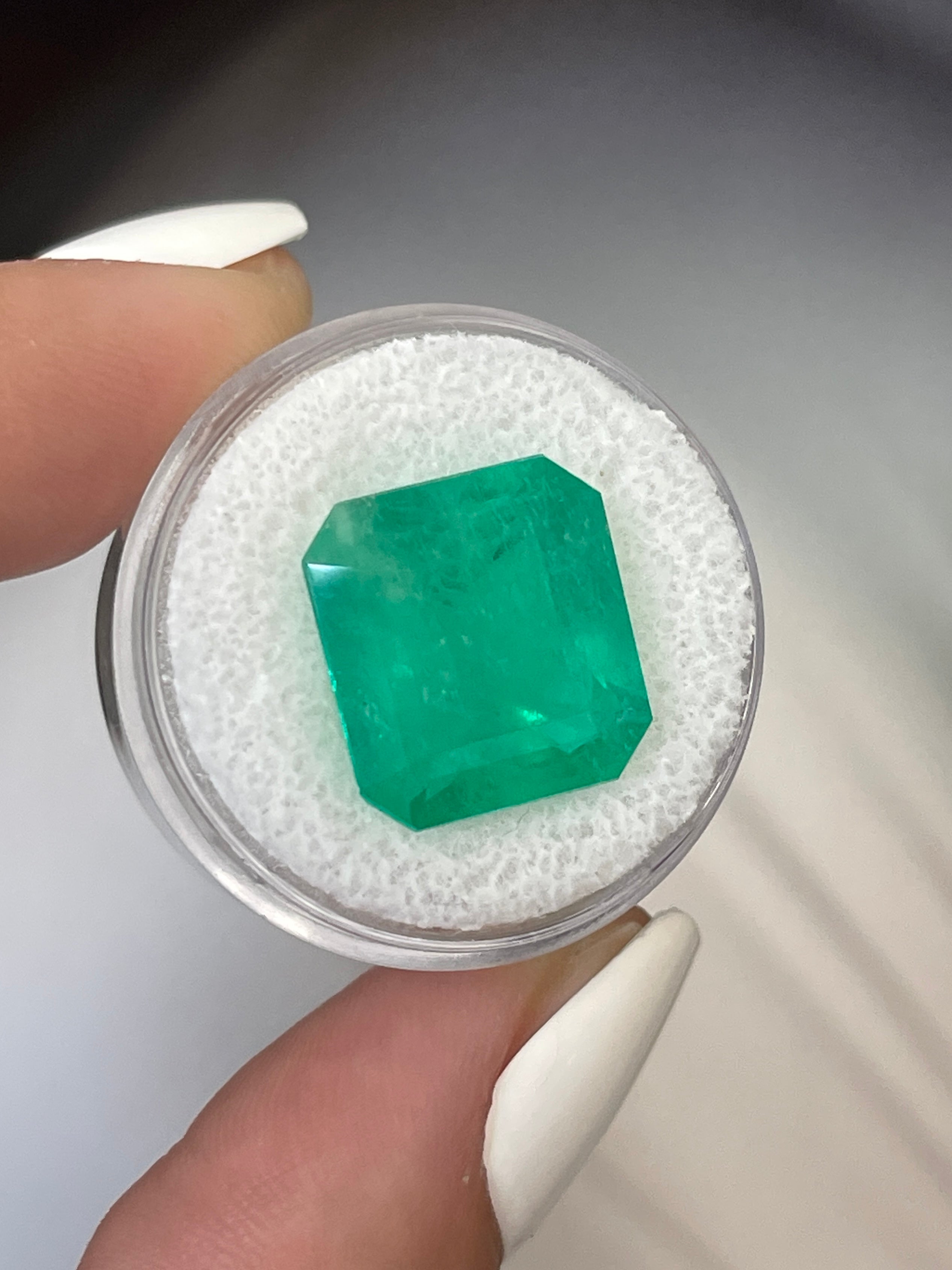 12.09 Carat Colombian Emerald Loose Gemstone - 15x14mm Emerald Cut for Jewelry Making, Engagement Rings & Luxury Gifts