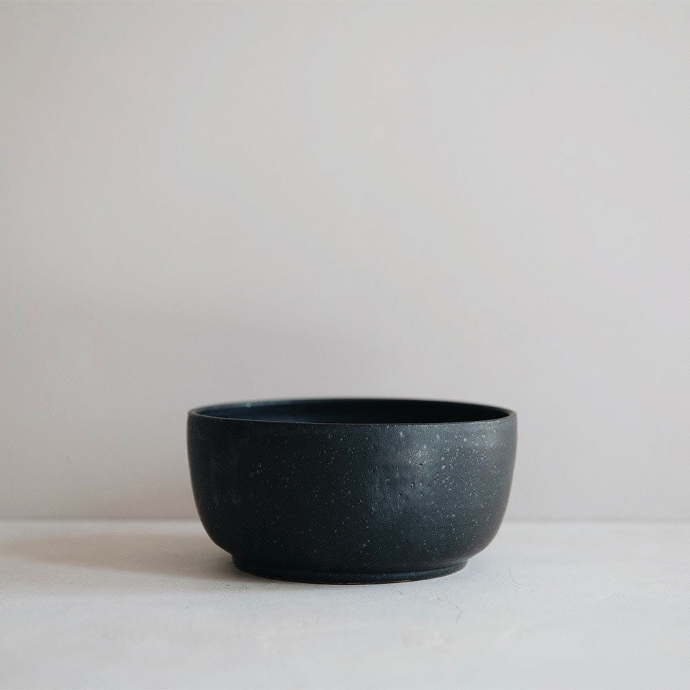 Premium Ceramic Soup Bowls - Set of 4, Dark Grey, Microwave & Dishwasher Safe - Perfect for Soups, Stews, Cereals & Family Dinners