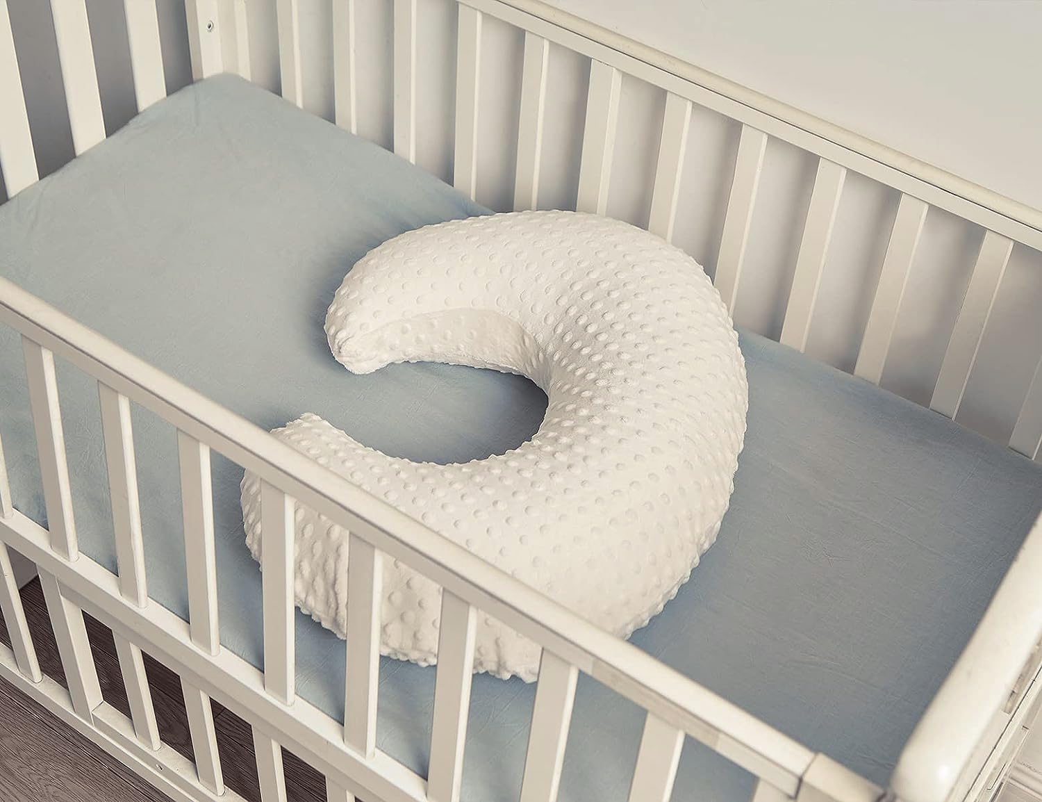 Nursing Pillow for Breastfeeding - Support for Newborn & Mom with Removable Cover - Perfect for Comfortable Nursing at Home