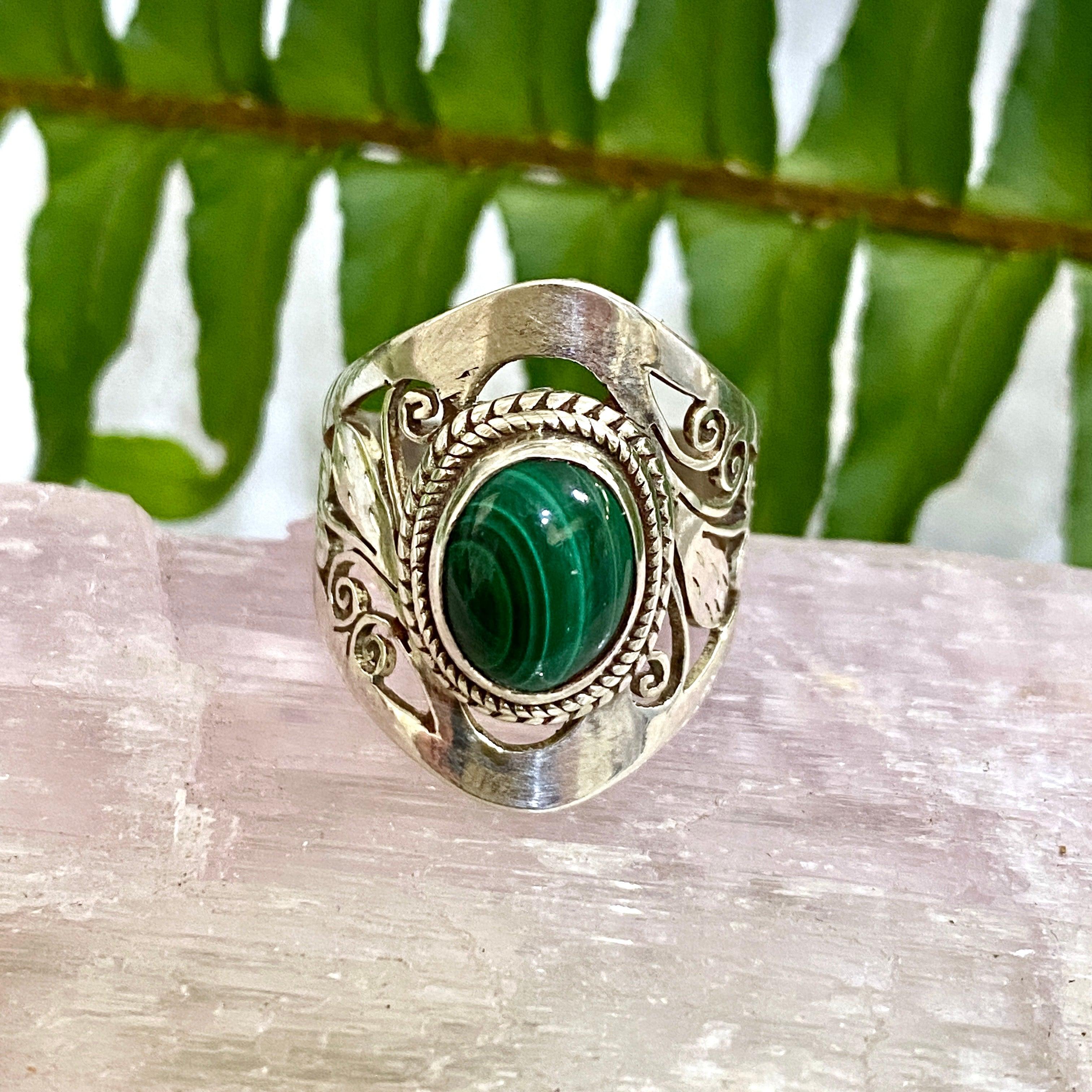 Natural Malachite Oval Cabochon Ring with Detailed Banding - Size 7.5 - KRGJ339 - Perfect for Boho Jewelry & Nature-Inspired Fashion