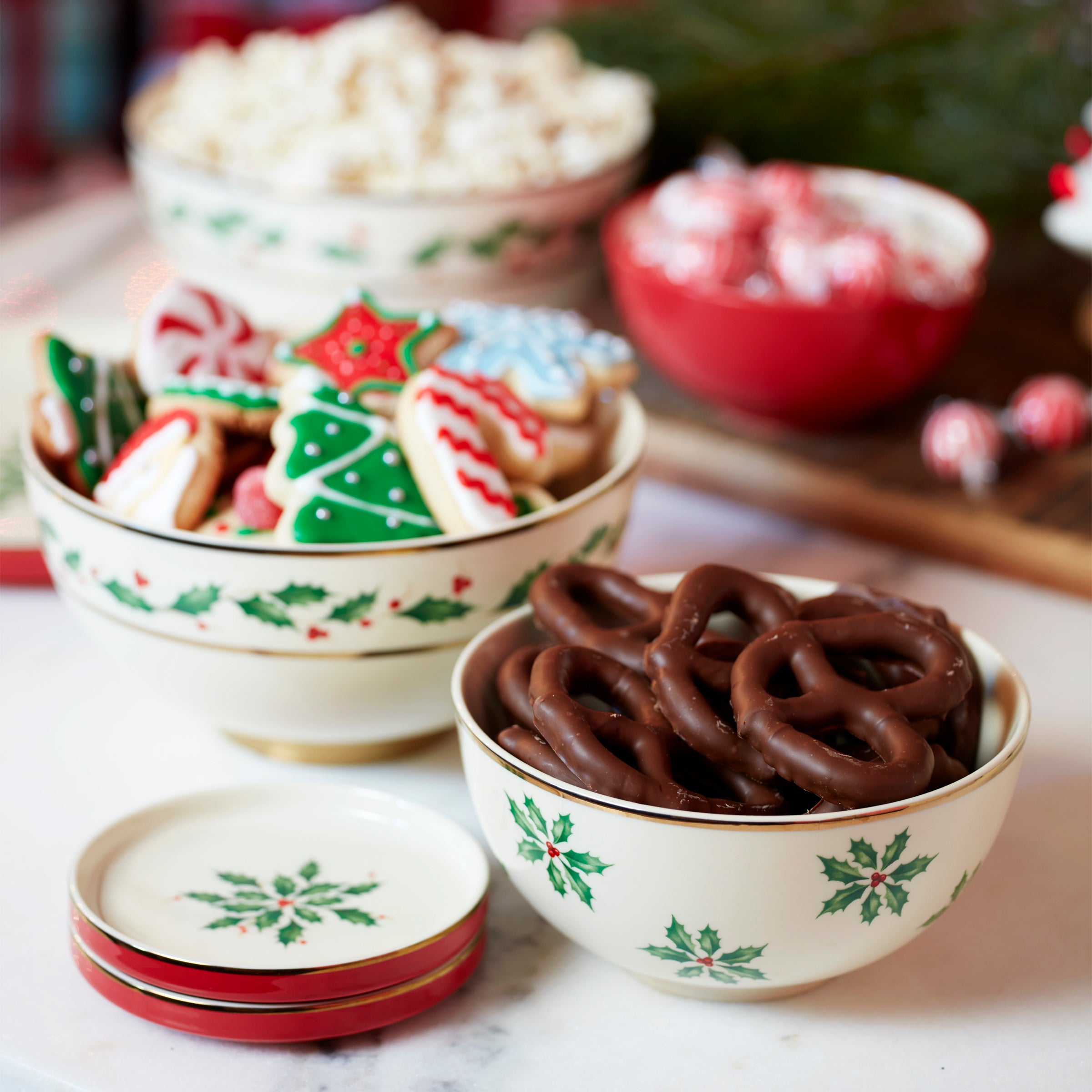 8-Piece Nesting Dinnerware Set for Holiday & Everyday Use - Space-Saving Dishware for Parties, Camping & Small Kitchens