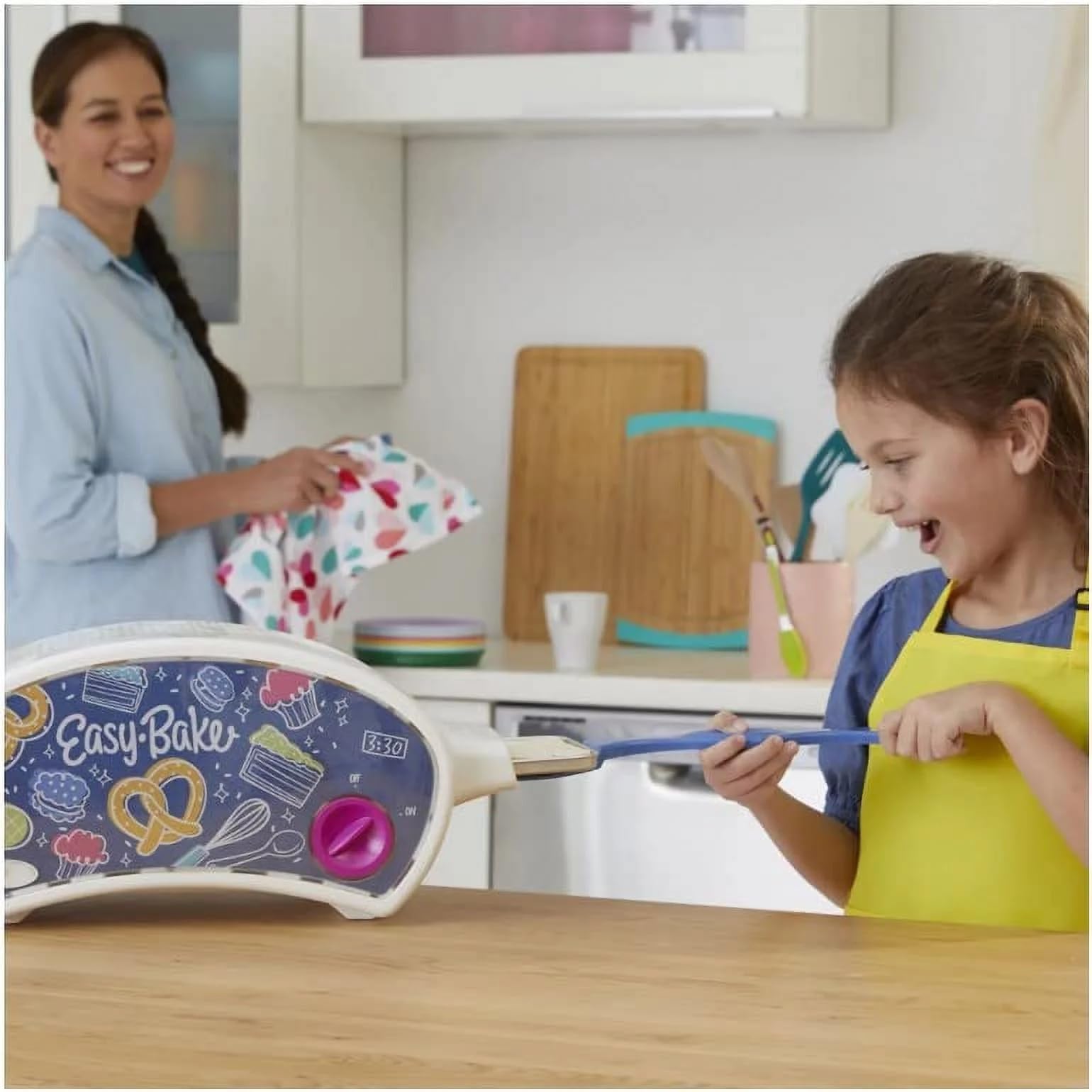 Ultimate Oven Baking Kit for Kids 8+ - Complete Set with Oven, 4 Baking Mixes, Rainbow Sprinkles & Mini Whisk | Perfect for Birthday Gifts, Family Baking Activities & STEM Learning