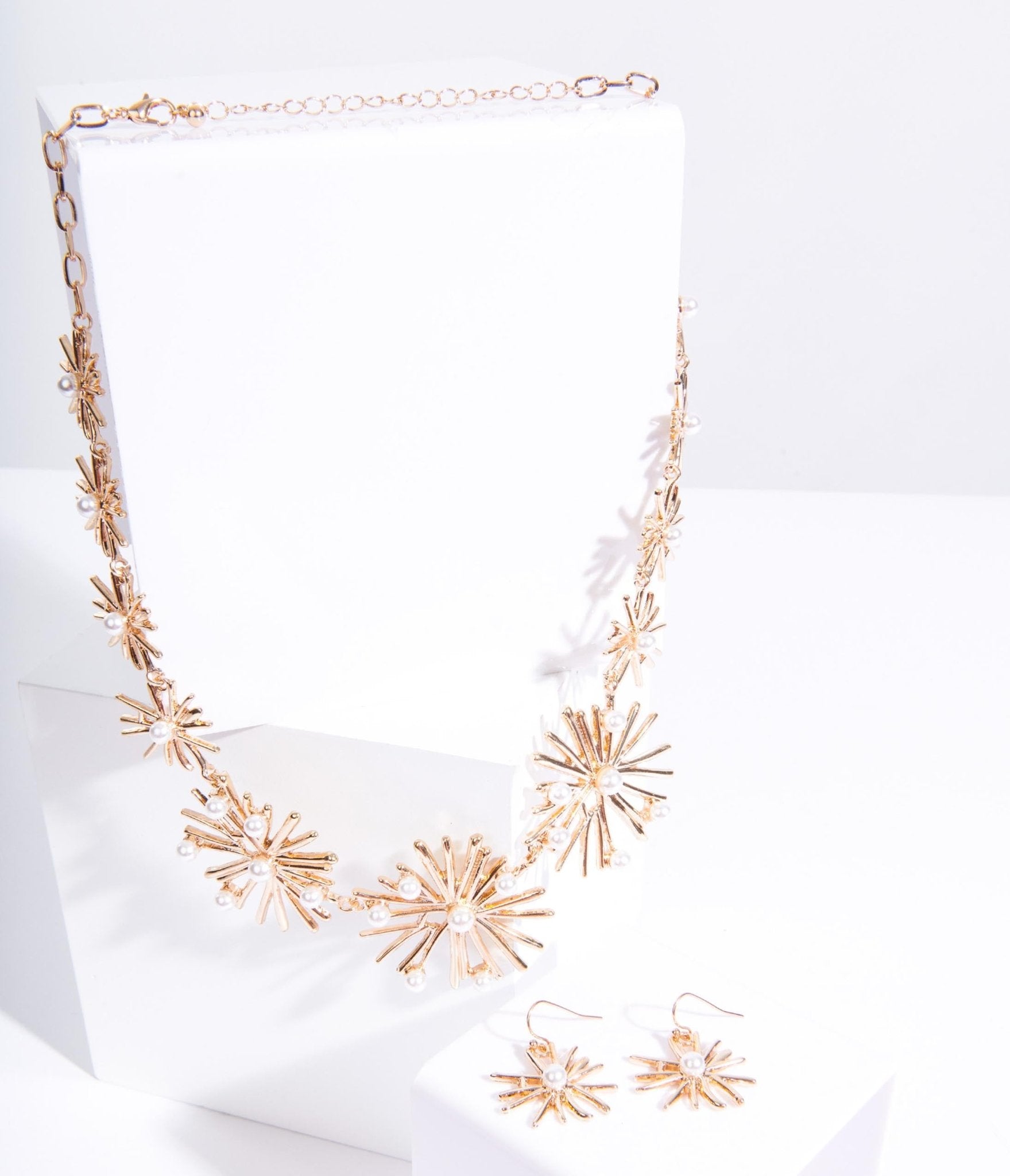 Golden Starburst & Pearl Necklace and Earring Set for Women - Elegant Bridal Jewelry, Wedding Gift, Party Accessories