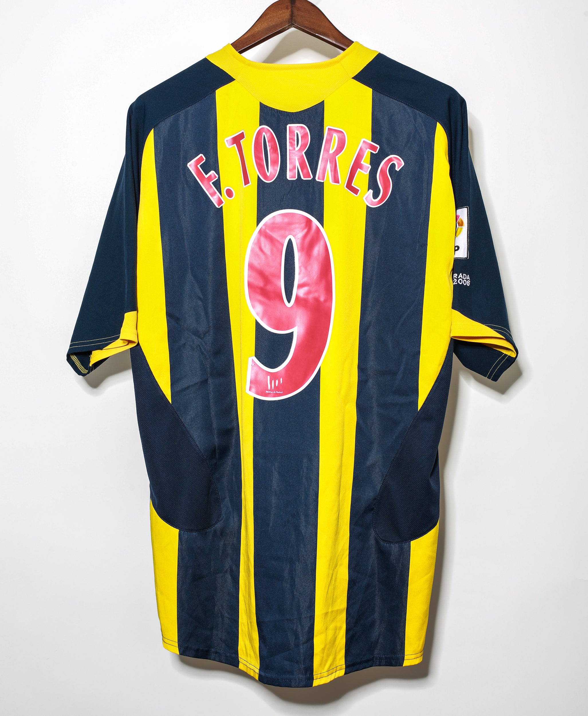 2005 Atletico Madrid Away Jersey #9 Fernando Torres - XL Size Vintage Soccer Shirt for Fans, Collectors & Retro Football Enthusiasts