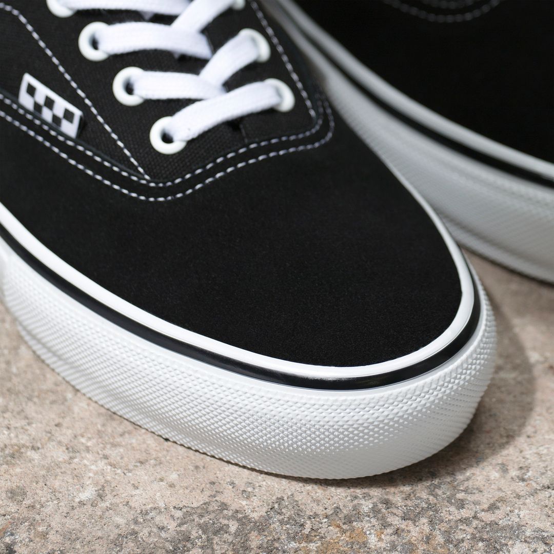 VANS Skate Era Shoes for Men & Women - Classic Black & White Skateboard Sneakers | Comfortable & Durable for Skateboarding, Casual Wear & Street Fashion