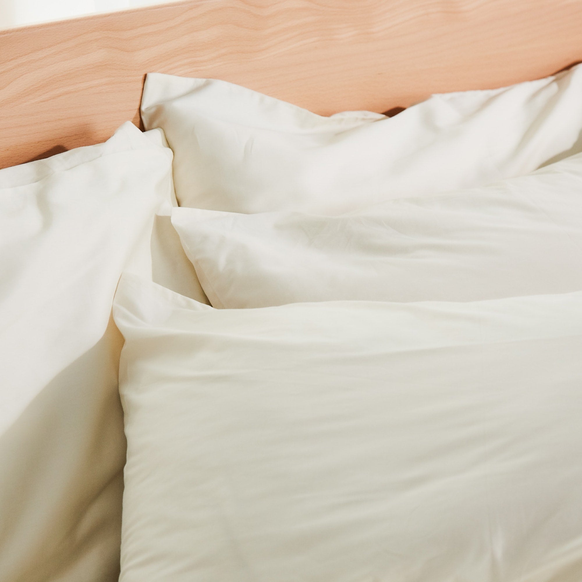 Luxury 300 Thread Count Organic Cotton Sateen Pillow Shams - Hypoallergenic & Eco-Friendly Bedding for a Comfortable Sleep - Perfect for Master Bedroom, Guest Room, and Hotel Use