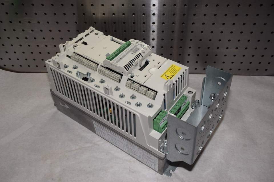 Original ABB ACS800 AC Drive PC 0550-5+B055 - 100% New & Genuine - Industrial Motor Control for Pumps, Fans, and Conveyors