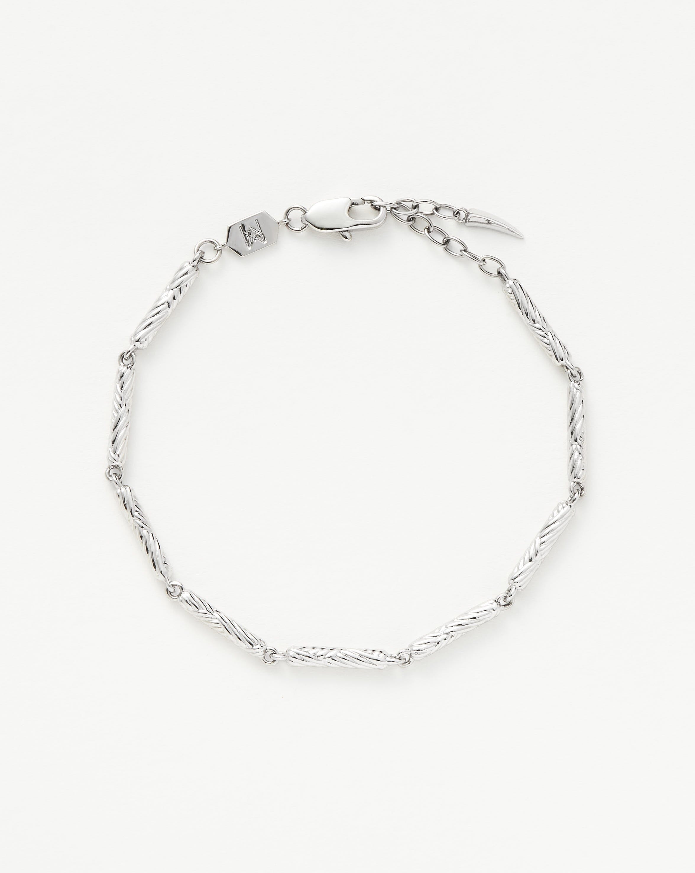 Wavy Ridge Chain Bracelet for Women - Trendy Layered Gold & Silver Bracelets for Everyday Wear - Perfect for Casual, Office & Party Outfits