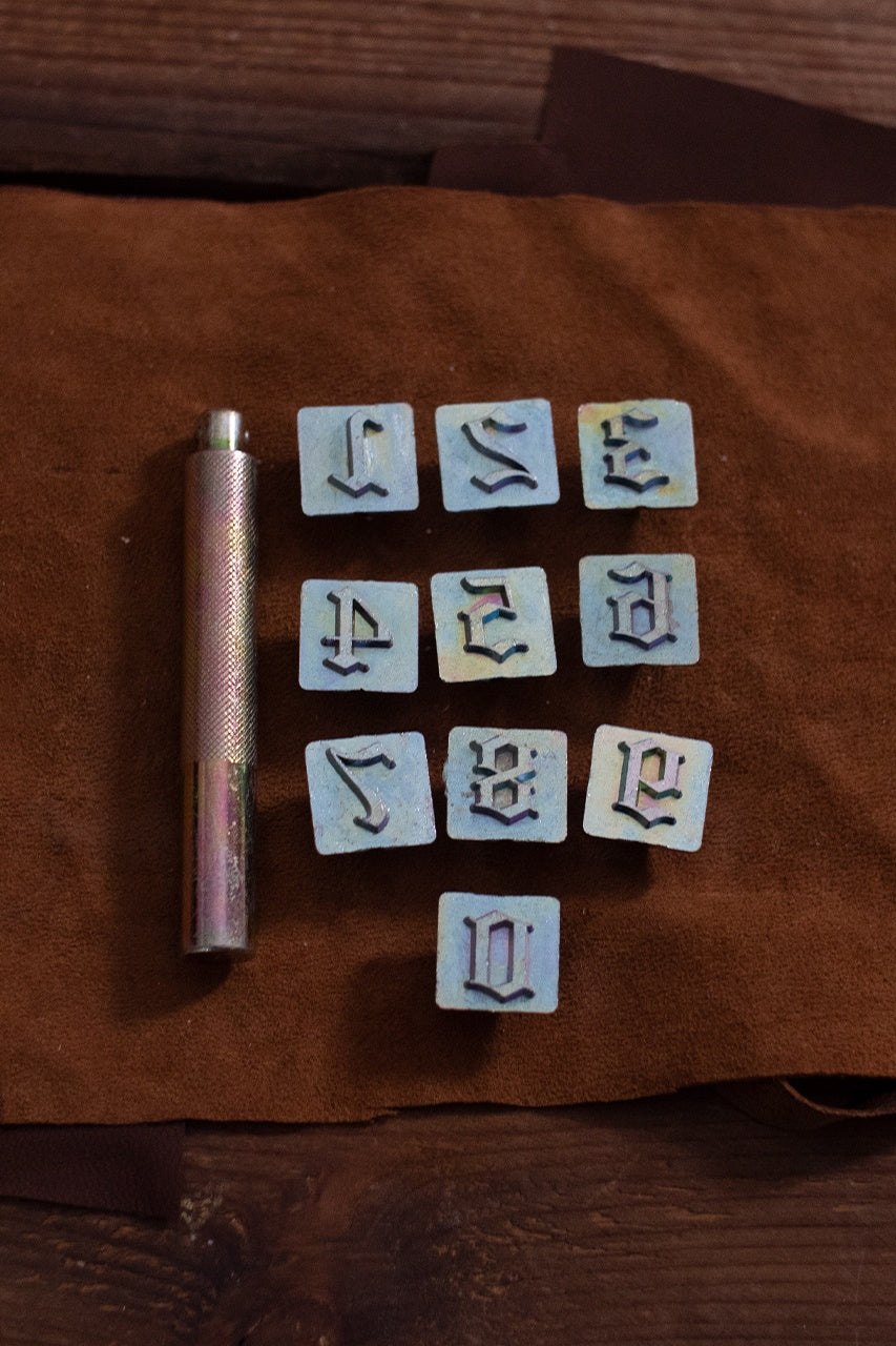Old English Embossing Tool Set - 19.05mm Metal Stamping Numbers for Leather, Wood & DIY Crafts - Perfect for Bookbinding, Jewelry Making & Personalized Gifts