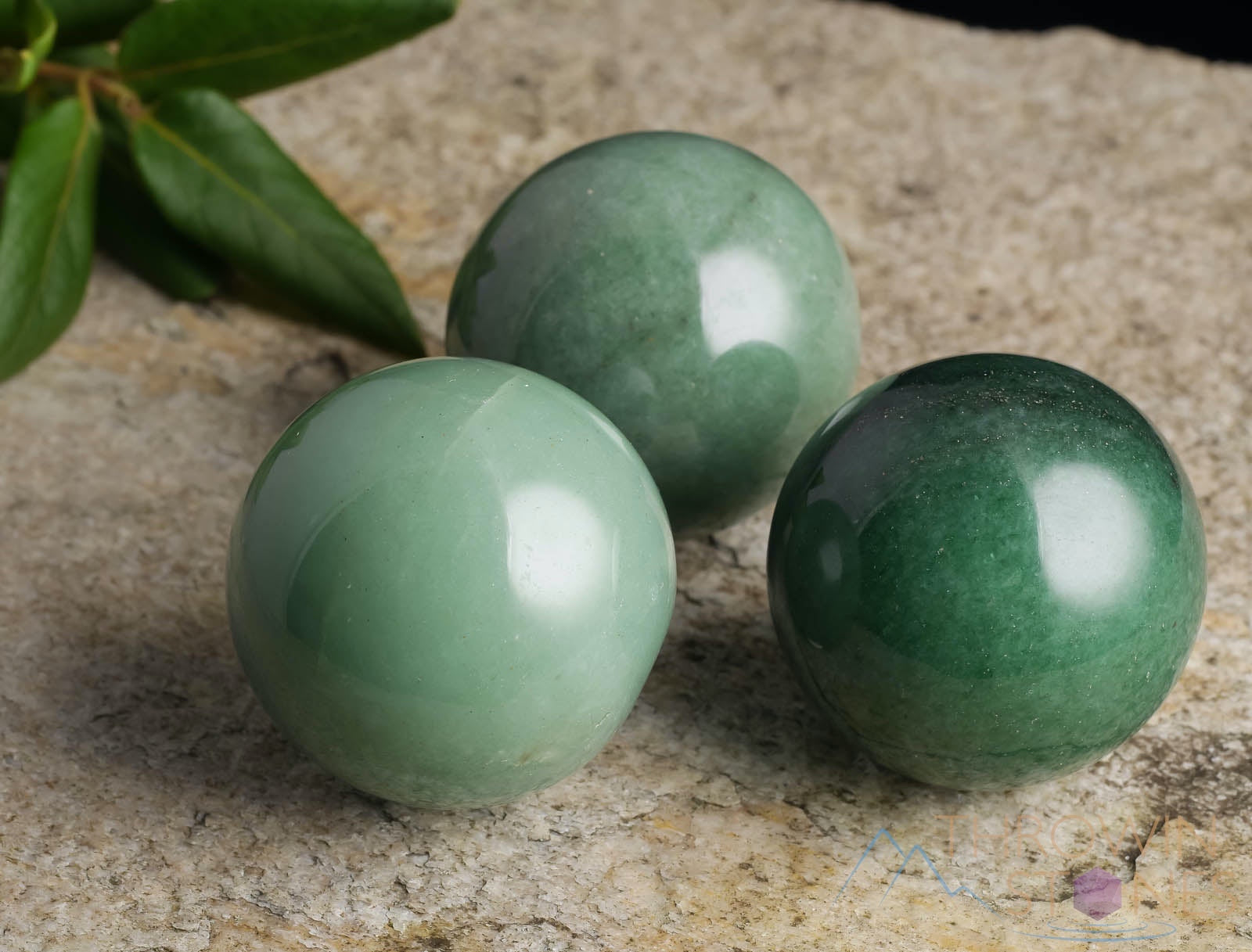 Green Aventurine Crystal Sphere - Healing Stone Ball for Meditation, Feng Shui, Home Decor & Housewarming Gift - Perfect for Spiritual Healing, Energy Balancing & Office Desk Decor (E0161)