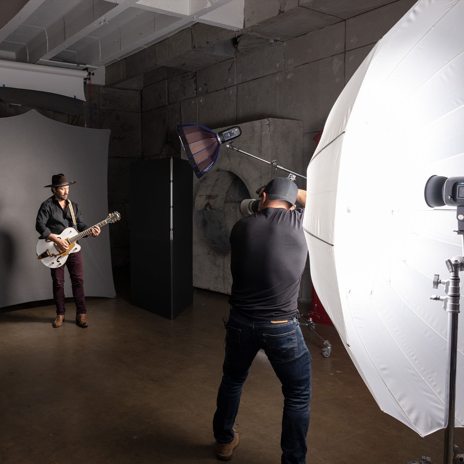 7' White Diffusion Standard Umbrella - Perfect for Outdoor Photography, Video Shoots, and Studio Lighting
