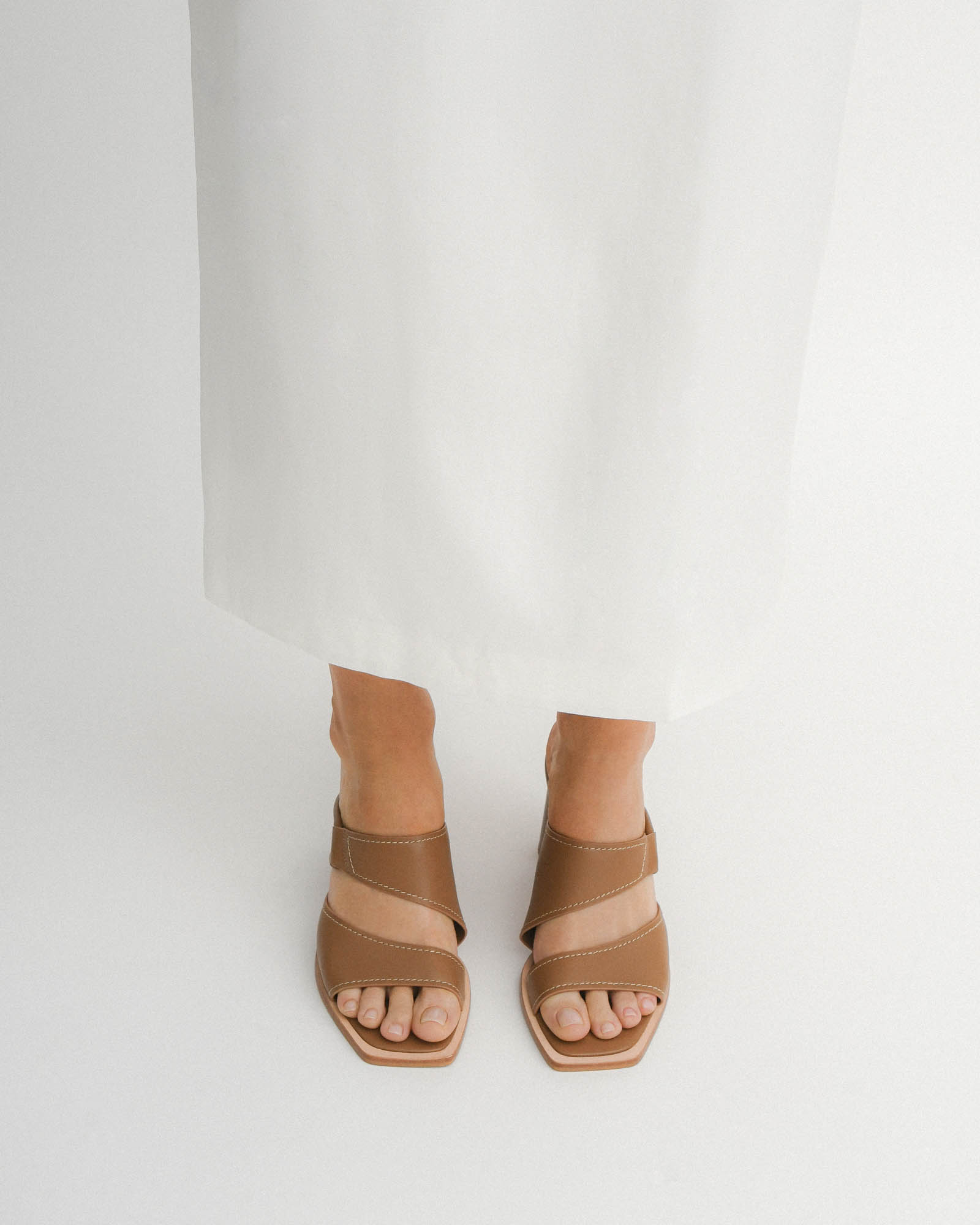 CAMMY Women's Mid Heel Sandals - Tan Leather Strappy Summer Dress Sandals for Weddings, Beach & Casual Outings