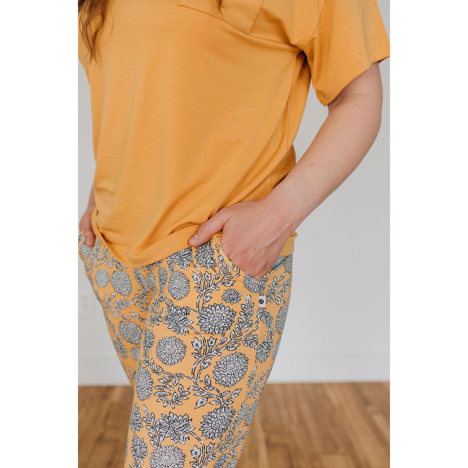 Comfortable Women's Slouchy Modal Pocket T-Shirt - Soft Breathable Casual Tee for Everyday Wear, Lounge & Outings