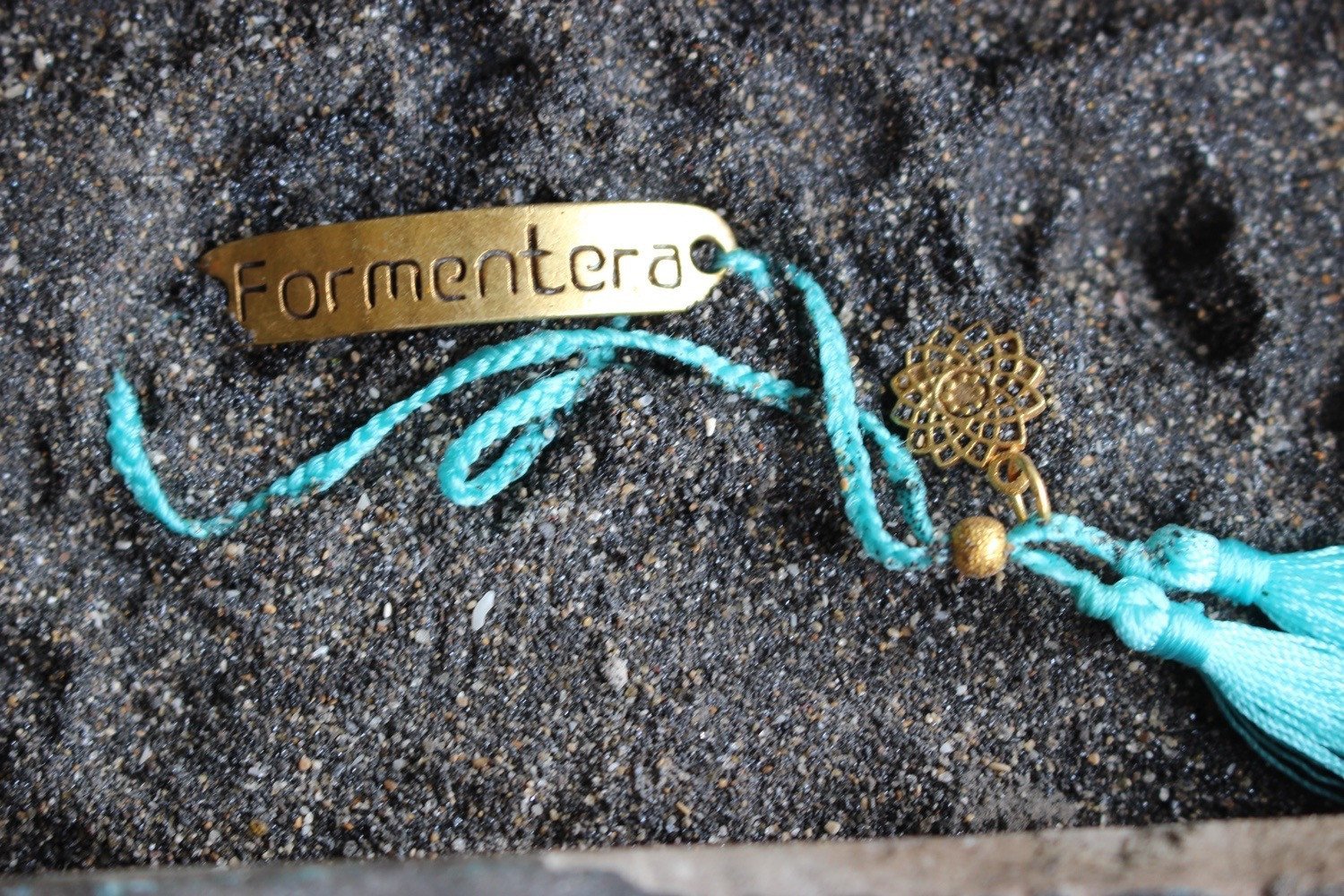 FORMENTERA Bracelet for Women - Handmade Boho Beaded Bracelet, Adjustable Stretch String, Perfect for Beach, Festival, and Everyday Wear