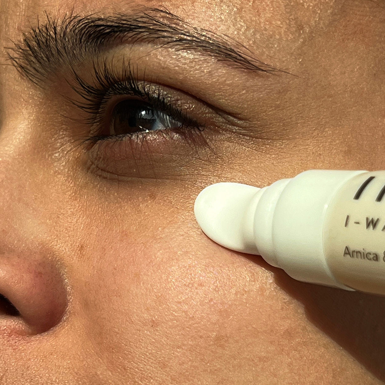 I Waken Eye Serum - Anti-Aging & Dark Circle Treatment for Brighter Eyes | Day & Night Use for Puffy Eyes & Fine Lines