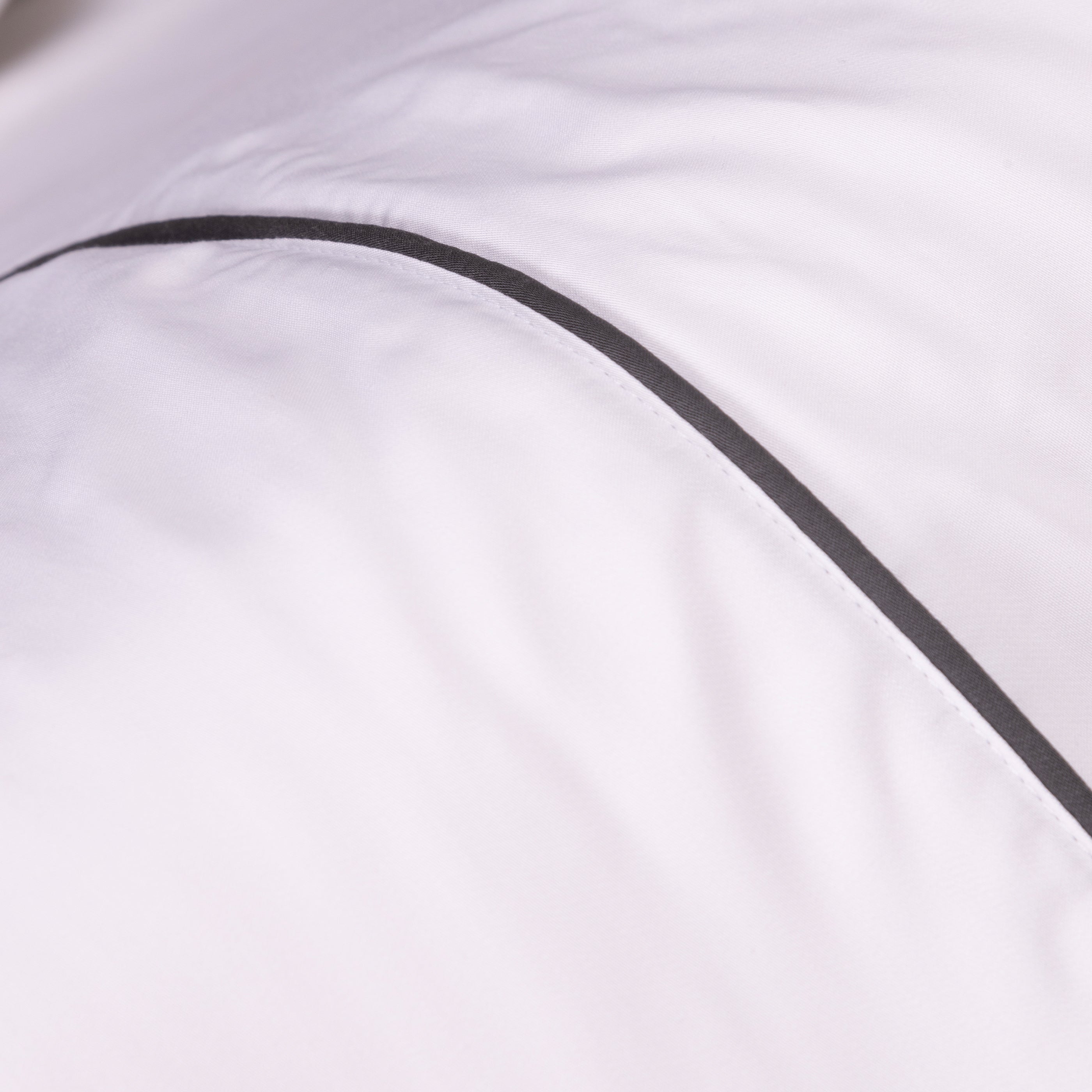 Sheena Bamboo Sateen Duvet Cover Set - Queen Size, Soft & Breathable Bedding Set for Luxurious Sleep - Perfect for Master Bedroom, Guest Room & Hotel Decor