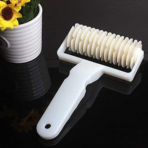 Lattice Roller Cutter for Dough - Large Plastic Baking Tool for Pie, Cookie, Pizza & Pastry Decoration | DIY Kitchen Craft Grid Slicer for Perfect Crust Designs | Ideal for Home Bakers and Cooking Enthusiasts | Perfect for Holiday Baking, Party Treats & Homemade Desserts