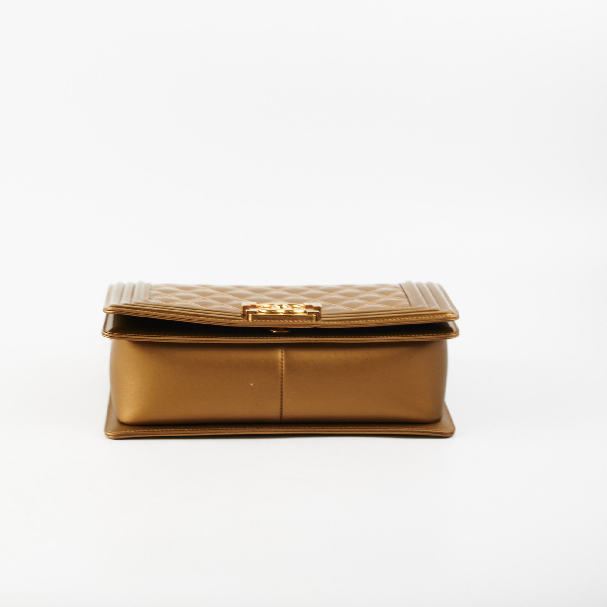 Chanel Medium Boy Flap Bag in Patent Leather with Gold Hardware - Perfect for Evening Events & Luxury Fashion Accessories