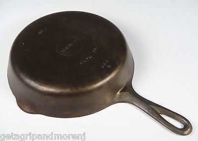 Vintage GRISWOLD No. 6 Cast Iron Skillet Pan - Block Logo, Well Seasoned, Made in Erie PA - Perfect for Camping, Baking & Outdoor Cooking