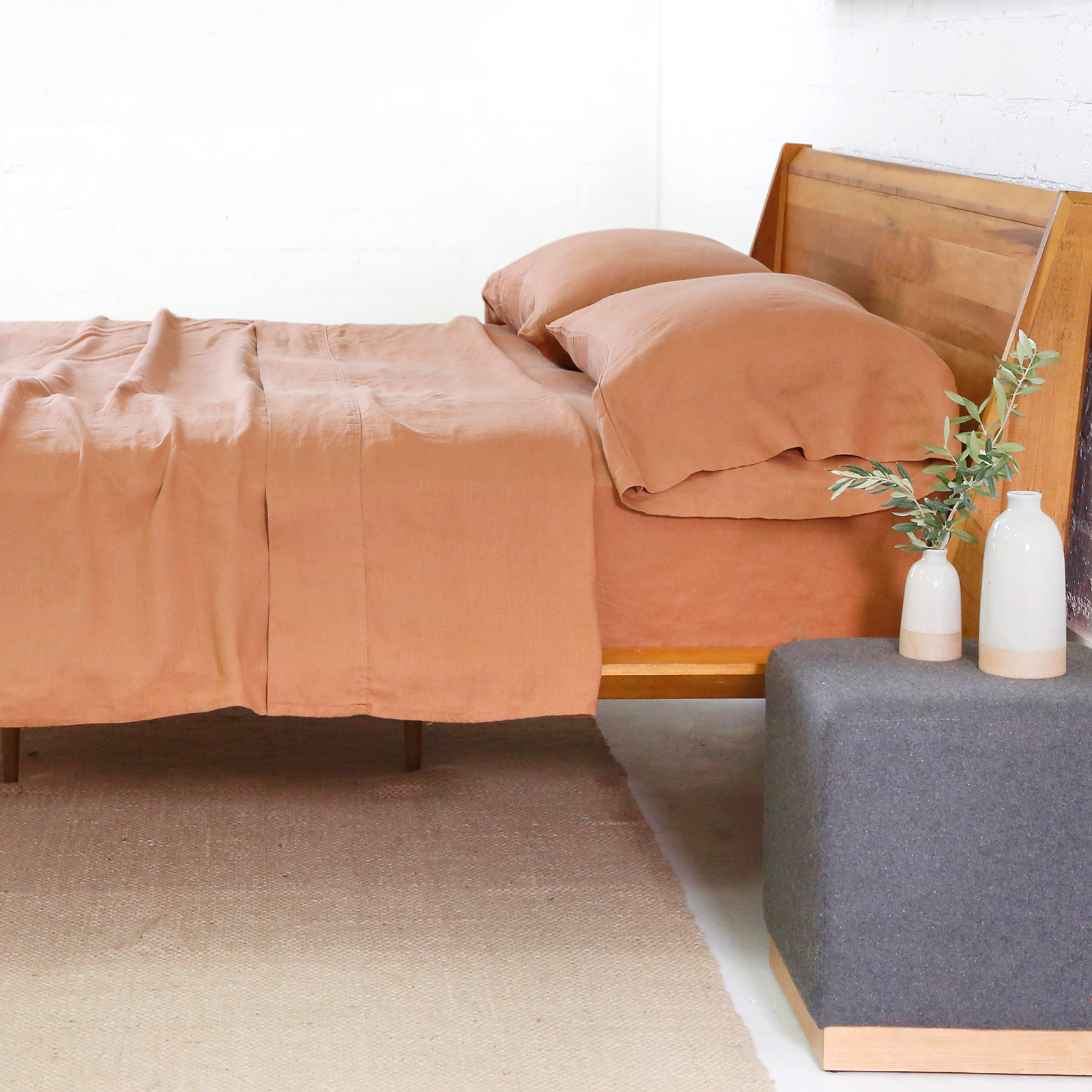 Premium 100% Organic Linen Sheet Set - Breathable & Hypoallergenic Bedding for All Seasons - Perfect for Master Bedroom, Guest Room & Vacation Homes