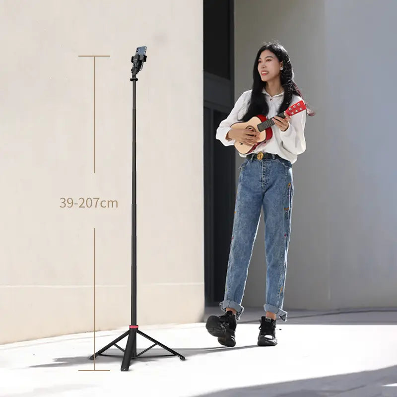 Ulanzi MT 79 Portable Adjustable Light Stand (6.5 Feet) - Professional Photography Lighting Stand for Studio, YouTube Videos & Live Streaming - Durable Aluminum Tripod with Carrying Bag T075GBB1