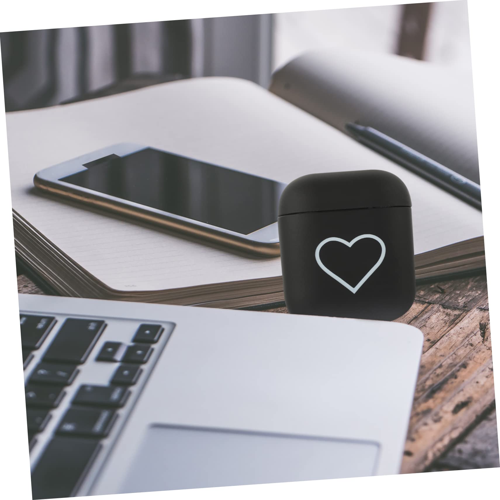 Heart Pattern TPU Protective Case for Earbuds - Scratch Resistant, Fashionable Design - Perfect for Travel, Gym & Daily Use