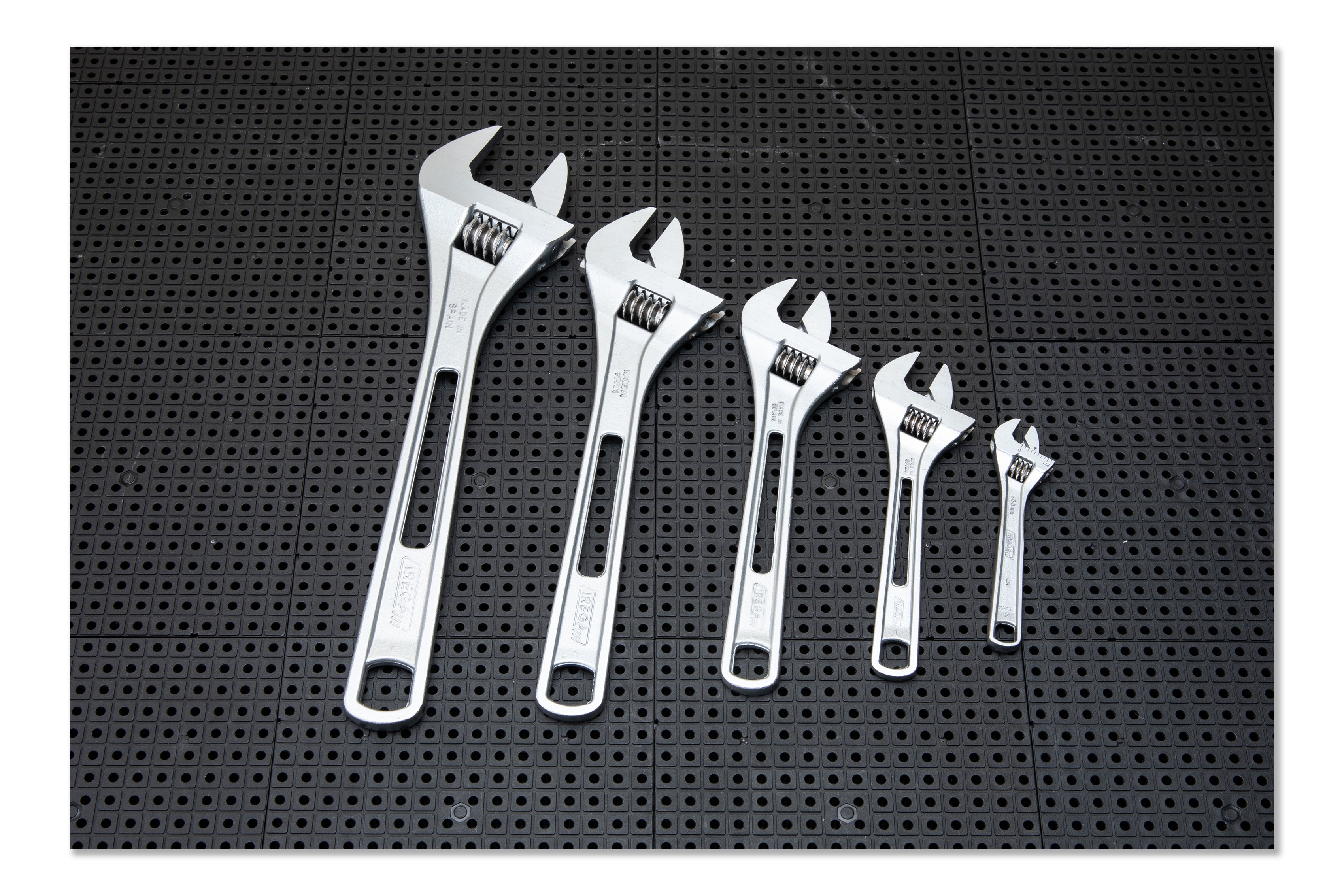 Obsessed Garage Adjustable Wrench Set - Premium Adjustable Spanner Tool Kit for Automotive & Home Repairs - Perfect for DIY Mechanics, Plumbing & Household Fixes