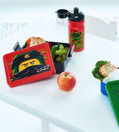 LEGO Ninjago Classic Lunch Box Set - Kids School Lunch Container for Boys & Girls - Perfect for School, Picnics & Travel