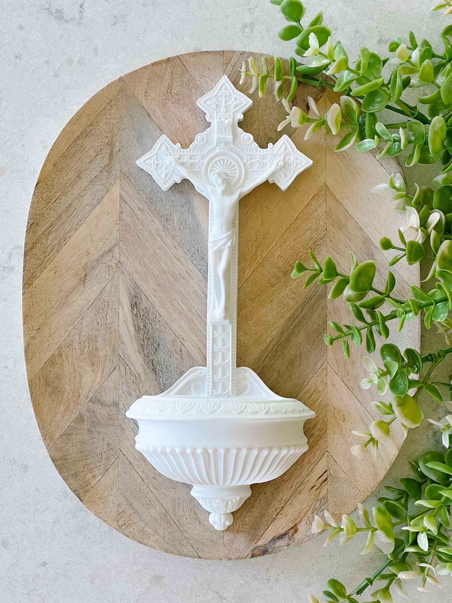 Religious Wall Crucifix with Holy Water Font - Catholic Home Decor for Prayer & Blessings - Perfect for Bedroom, Church, or Gift Giving