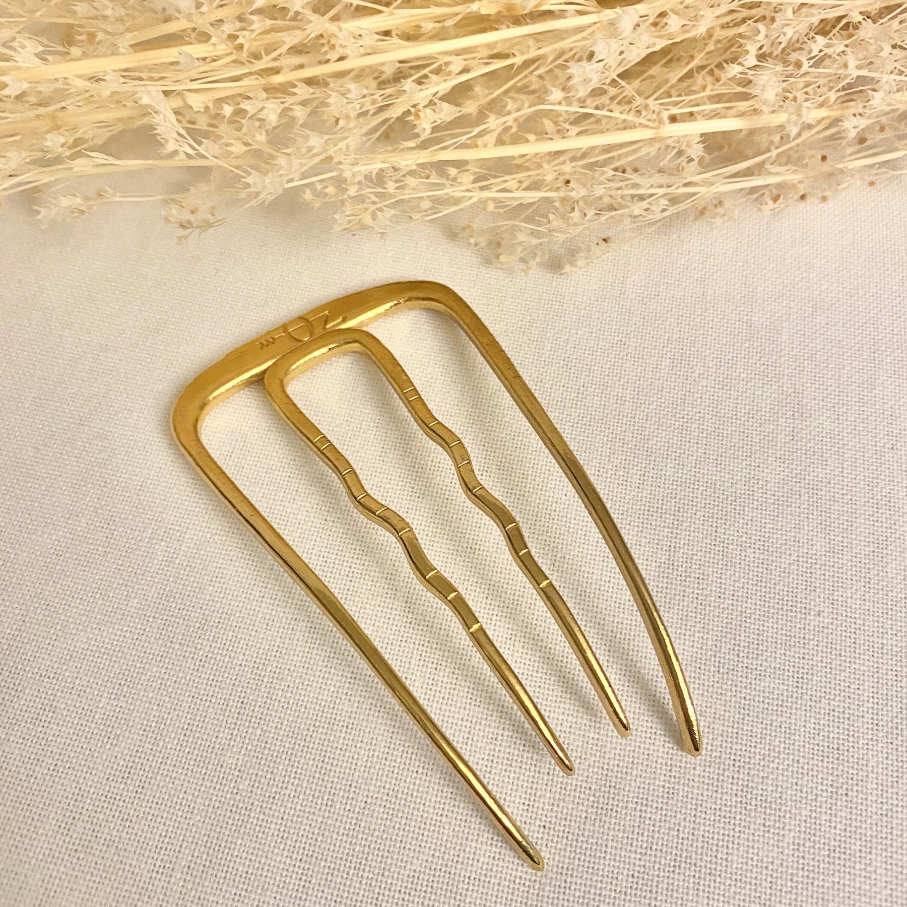 Golden Hair Comb for Women - Oren Hairbrush for Styling, Detangling & Shine - Perfect for Weddings, Parties & Everyday Use