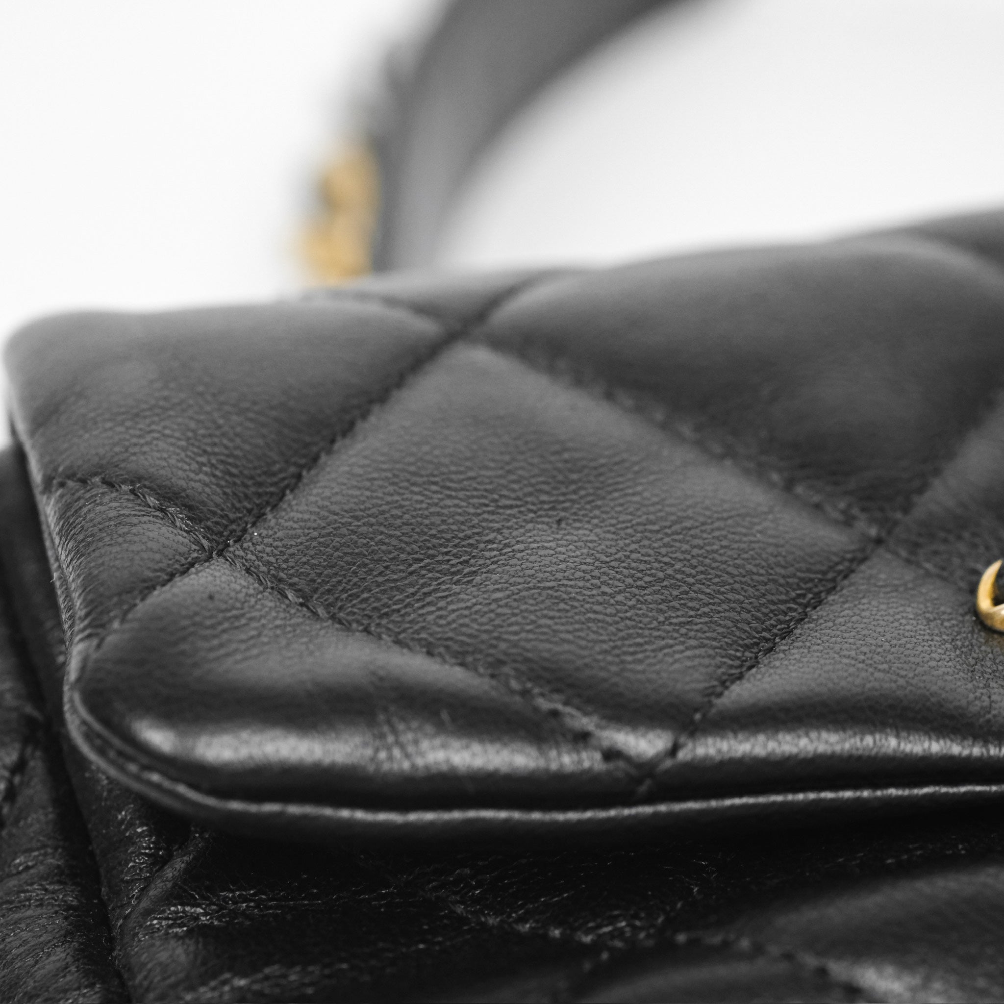 Chanel 19 Waist Bag in Black Goatskin with Mixed Hardware - Luxury Crossbody Bag for Women, Perfect for Everyday Use & Travel Accessories