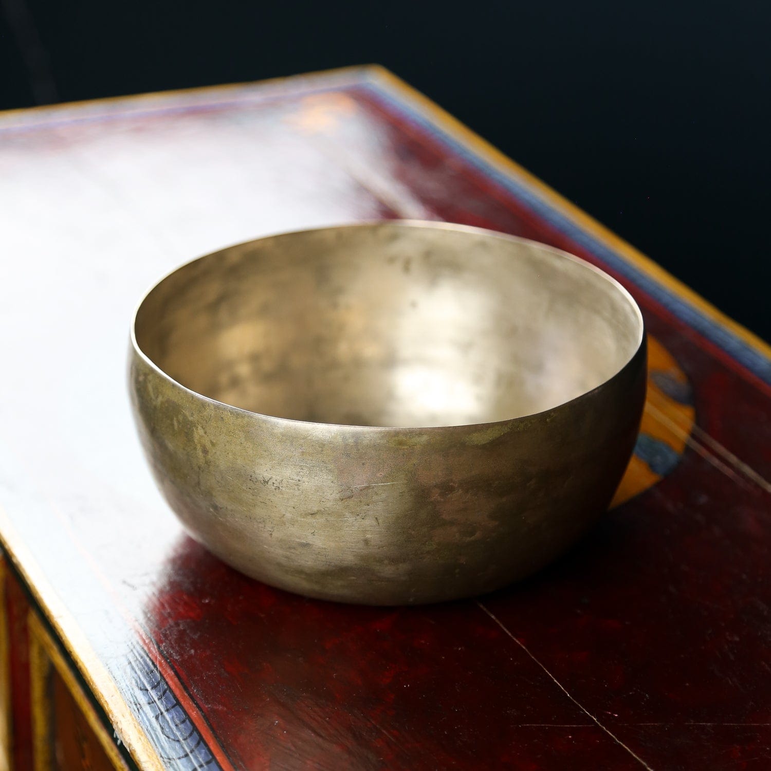 Antique Sacral Chakra Singing Bowl for Meditation, Yoga & Healing - Handcrafted Tibetan Sound Bowl for Chakra Balancing, Stress Relief & Spiritual Practice