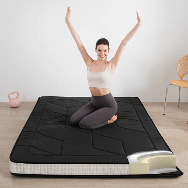 MAXYOYO 6-Inch Extra Thick Floor Futon Mattress - Geometric Diamond Pattern in Black | Foldable Guest Bed, Dorm Room Mattress & Space-Saving Floor Cushion