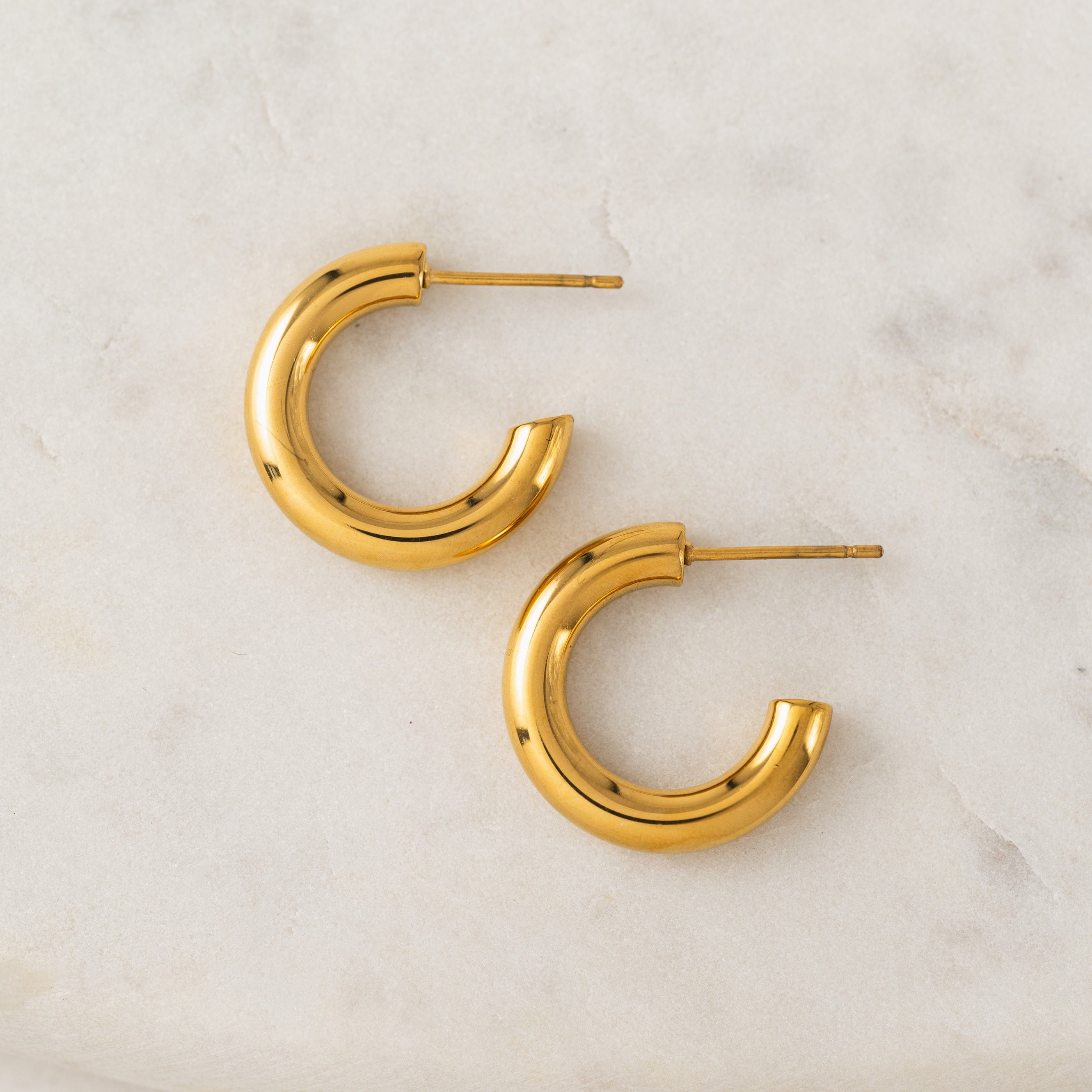 Stylish Friday Hoop Earrings for Women - Trendy Gold/Silver Fashion Jewelry - Perfect for Parties, Dating & Everyday Wear