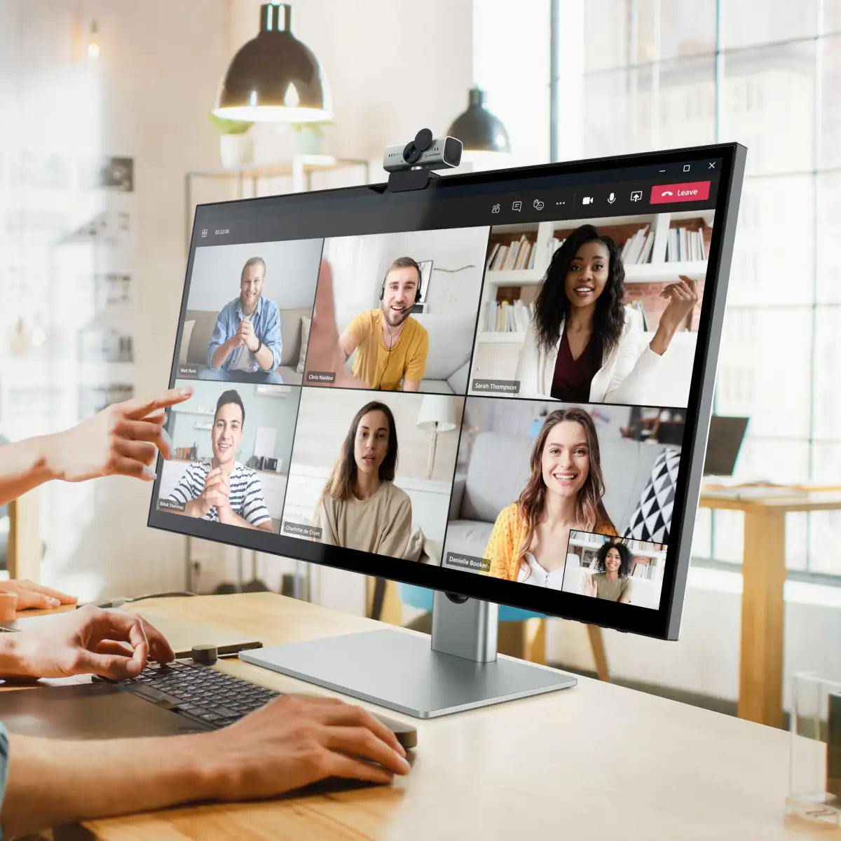 CLARITY 27 UHD 4K Computer Monitor with Built-in Iris Webcam A09 - Perfect for Home Office, Gaming & Video Conferencing