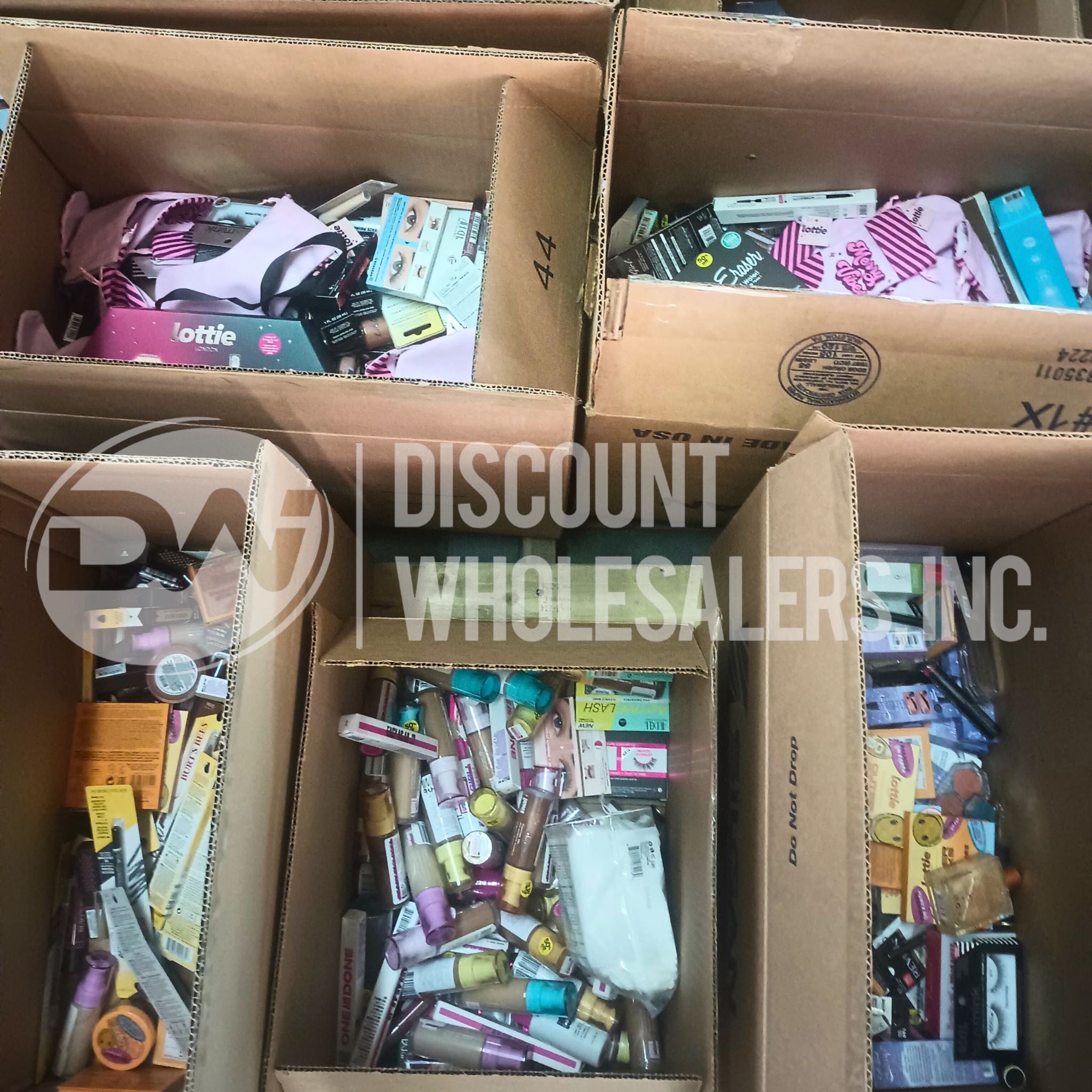 CVS COSMETIC Bulk Pack (2579 Pieces Per Pallet) - Perfect for Retail Stores, Beauty Salons & Wholesale Distribution