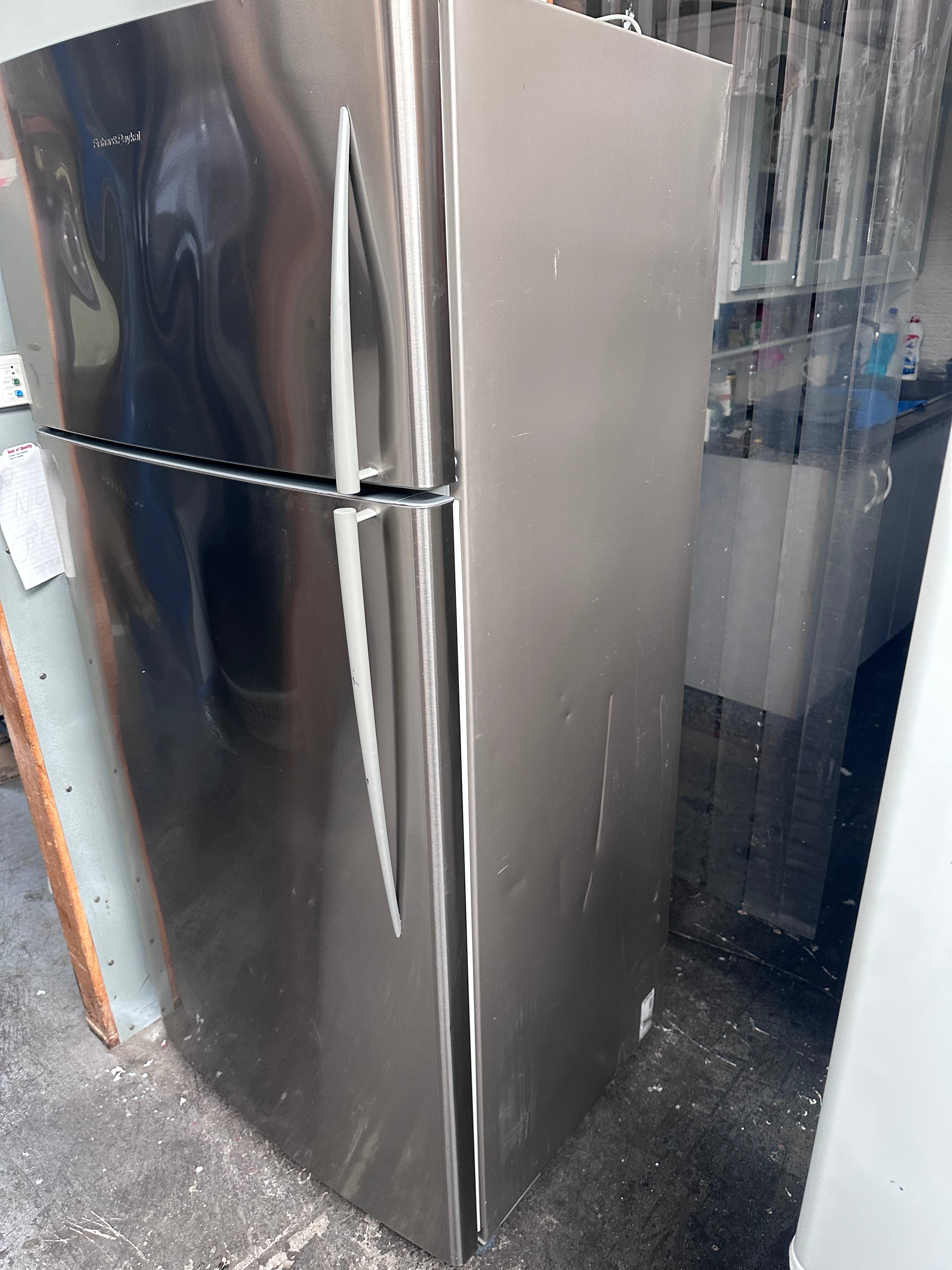 Fisher & Paykel 517L Top Mount Refrigerator - Energy Efficient, Stainless Steel, Spacious Freezer [Certified Refurbished] | Perfect for Large Families, Restaurants & Home Kitchens