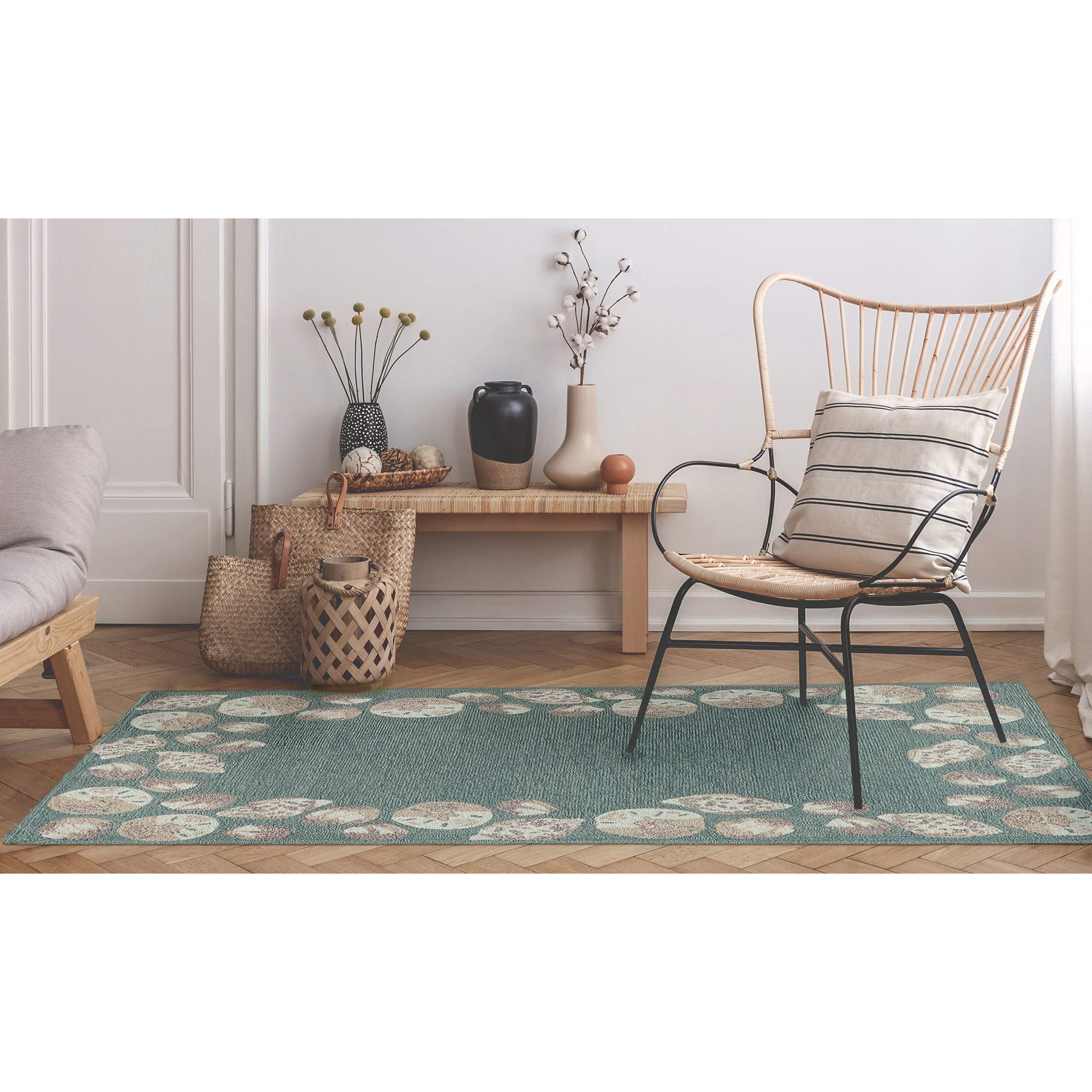 Liora Manne CAPRI Handmade Synthetic Blend Durable Indoor/Outdoor Area Rug - Traditional Geometric Coastal Beach Design with Seashell Border in Aqua (3'6