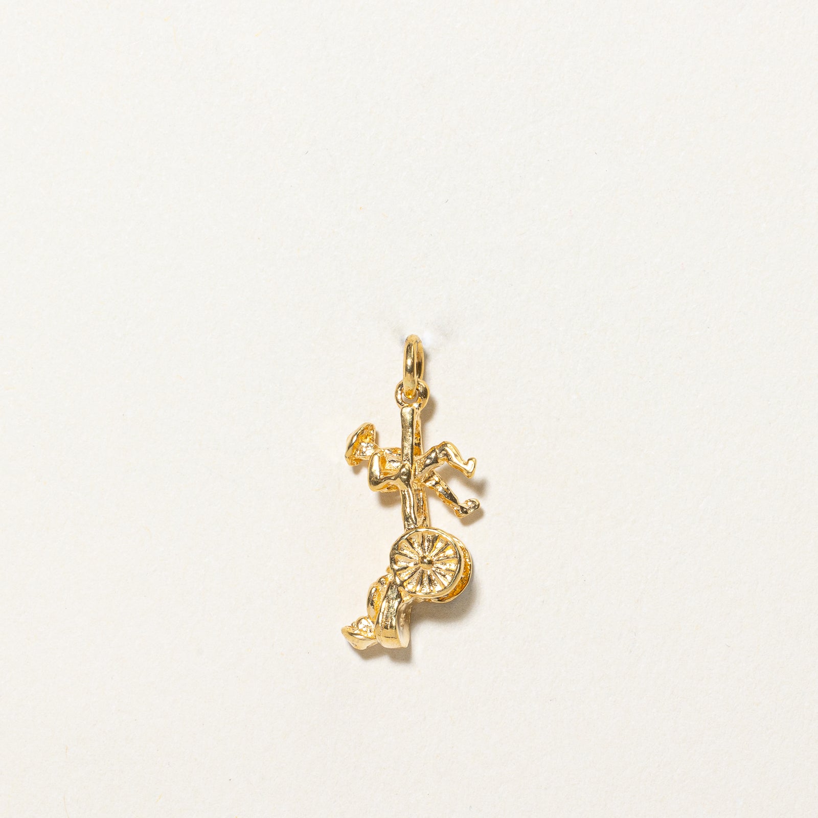 14K Yellow Gold Chariot Vintage Charm Pendant - Elegant Antique Jewelry for Necklace, Bracelet & Gift - Perfect for Weddings, Anniversaries & Special Occasions