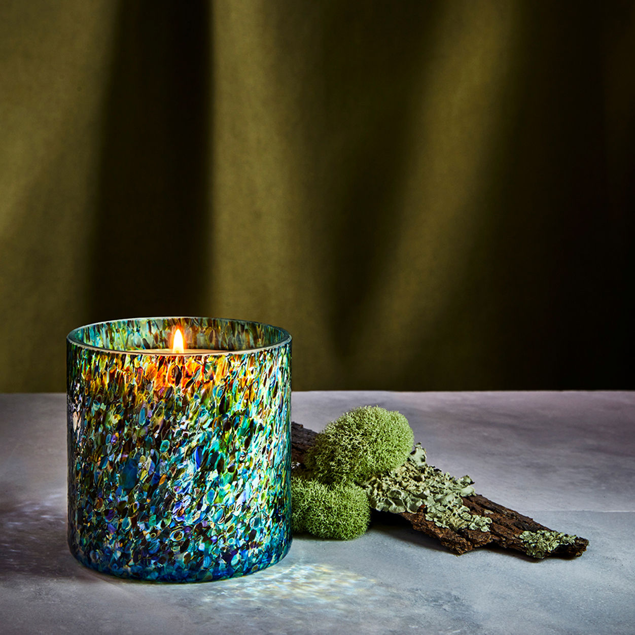 Absolute Forest Oakmoss Scented Candle - Natural Aromatherapy Soy Wax Candle for Home, Relaxation & Meditation - Perfect for Bedroom, Bathroom & Office