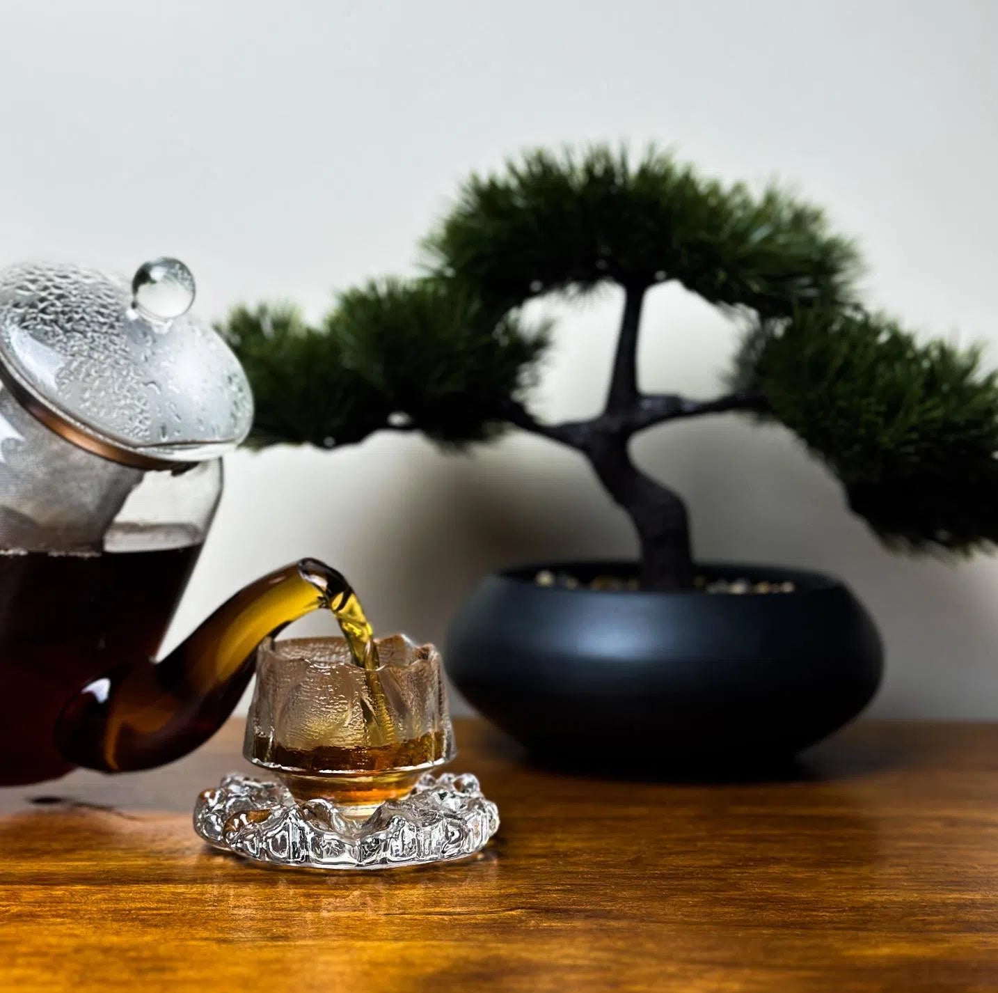 Japanese Frosted Hammer Design Glass Teacup with Saucer - Elegant Tea Set for Matcha, Green Tea & Herbal Tea - Perfect for Home, Office & Japanese Tea Ceremony